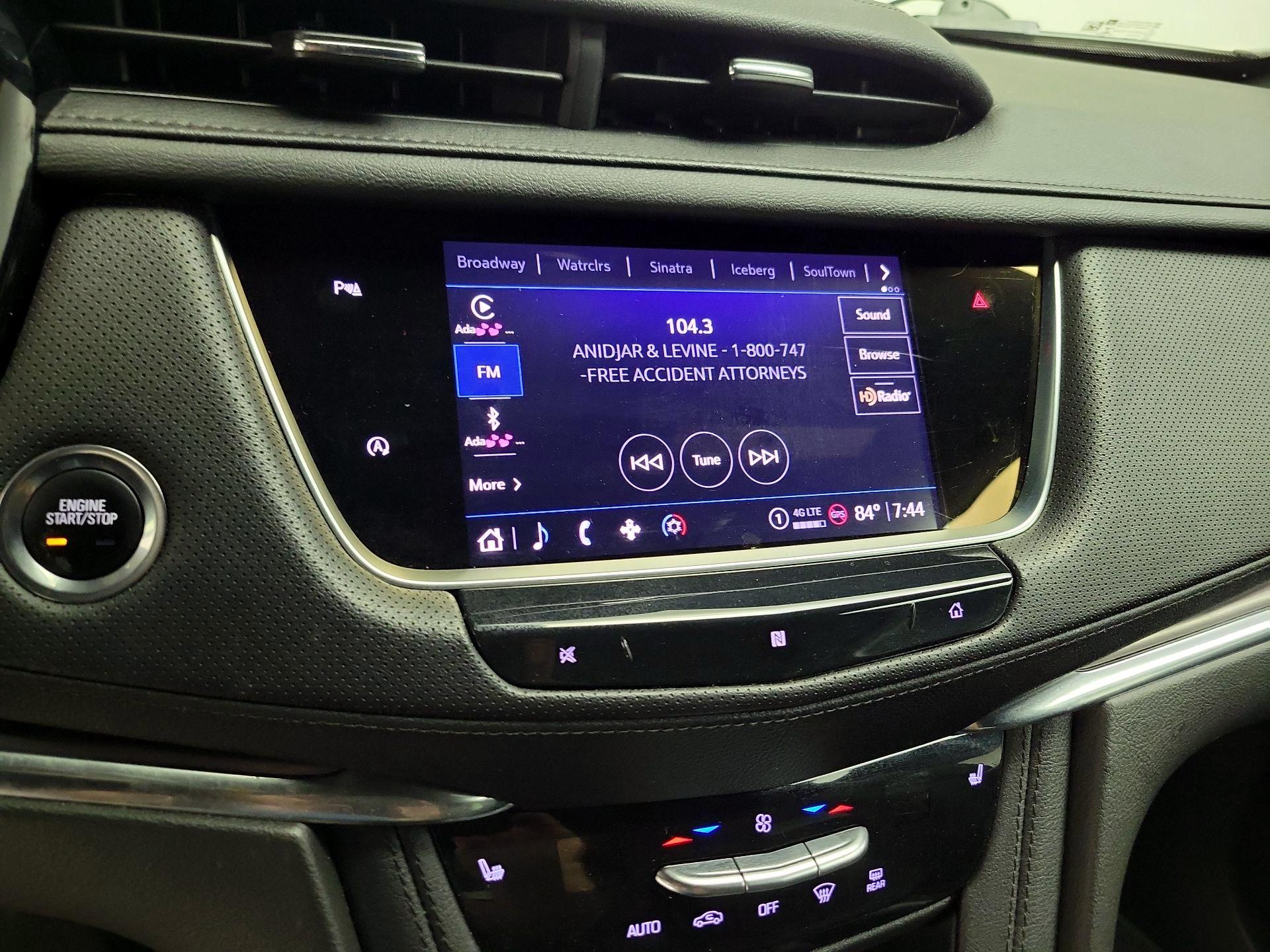 Thumbnail: 2021 Cadillac XT5 - 15