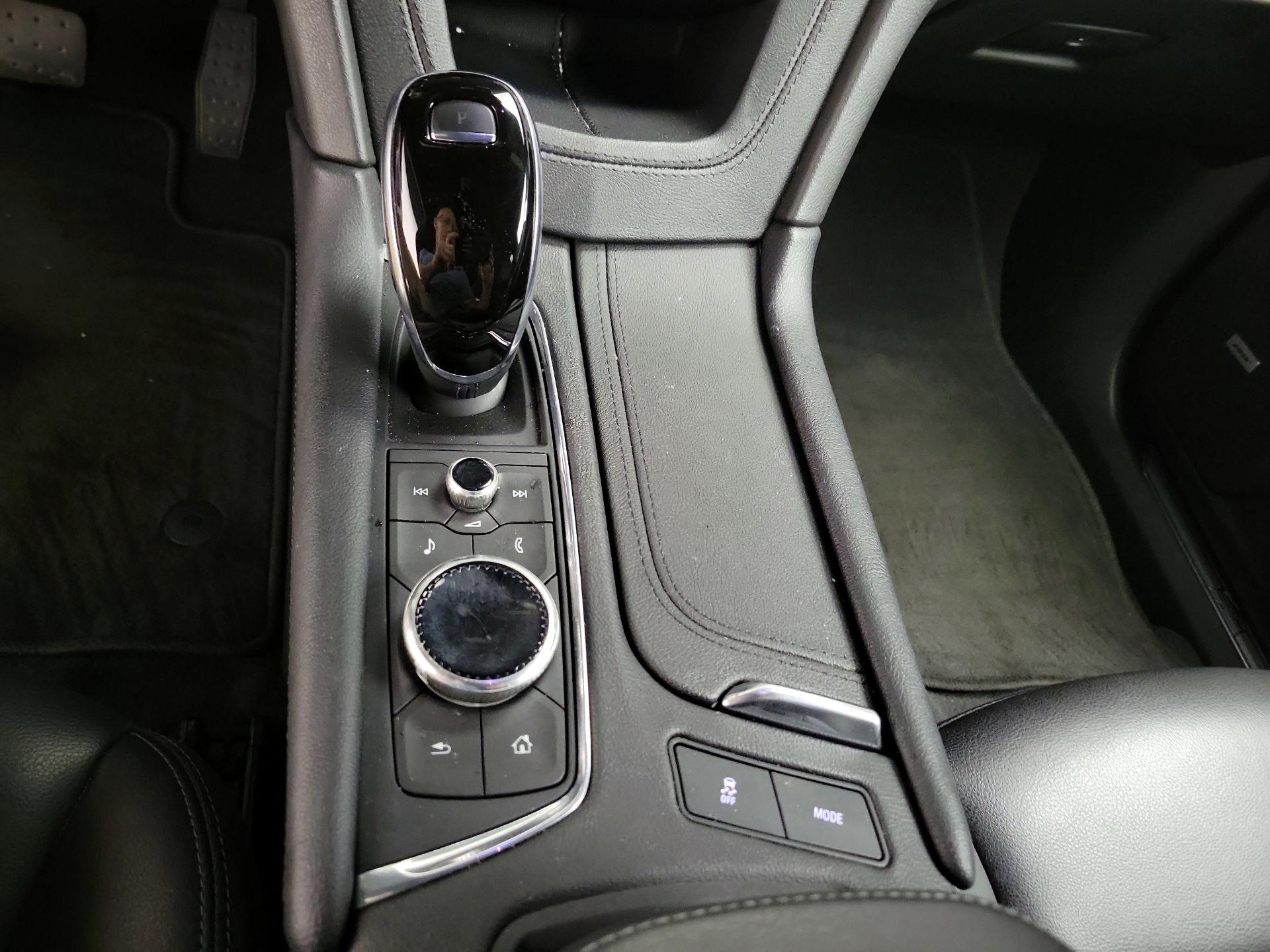 Thumbnail: 2021 Cadillac XT5 - 18