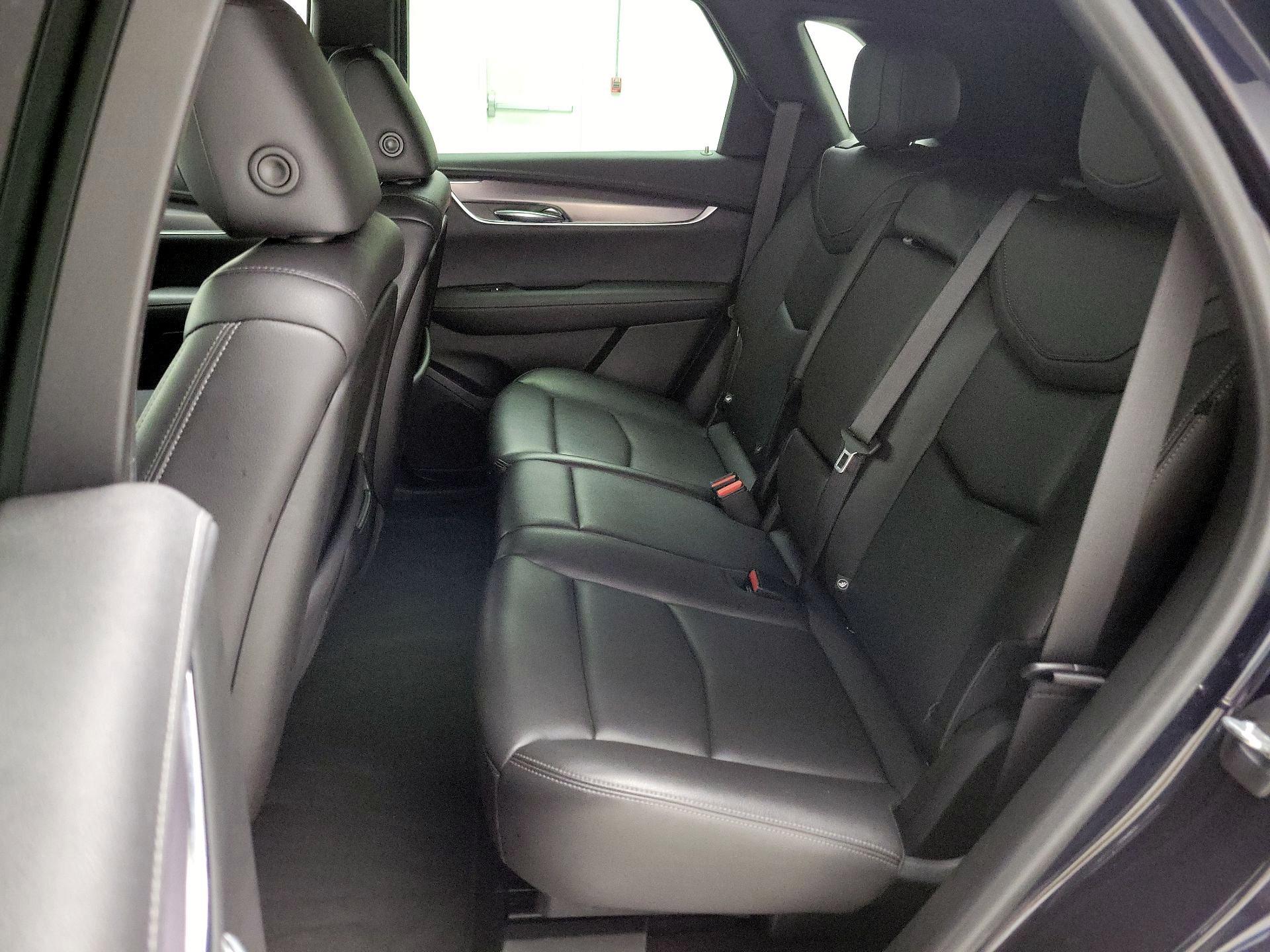Thumbnail: 2021 Cadillac XT5 - 20