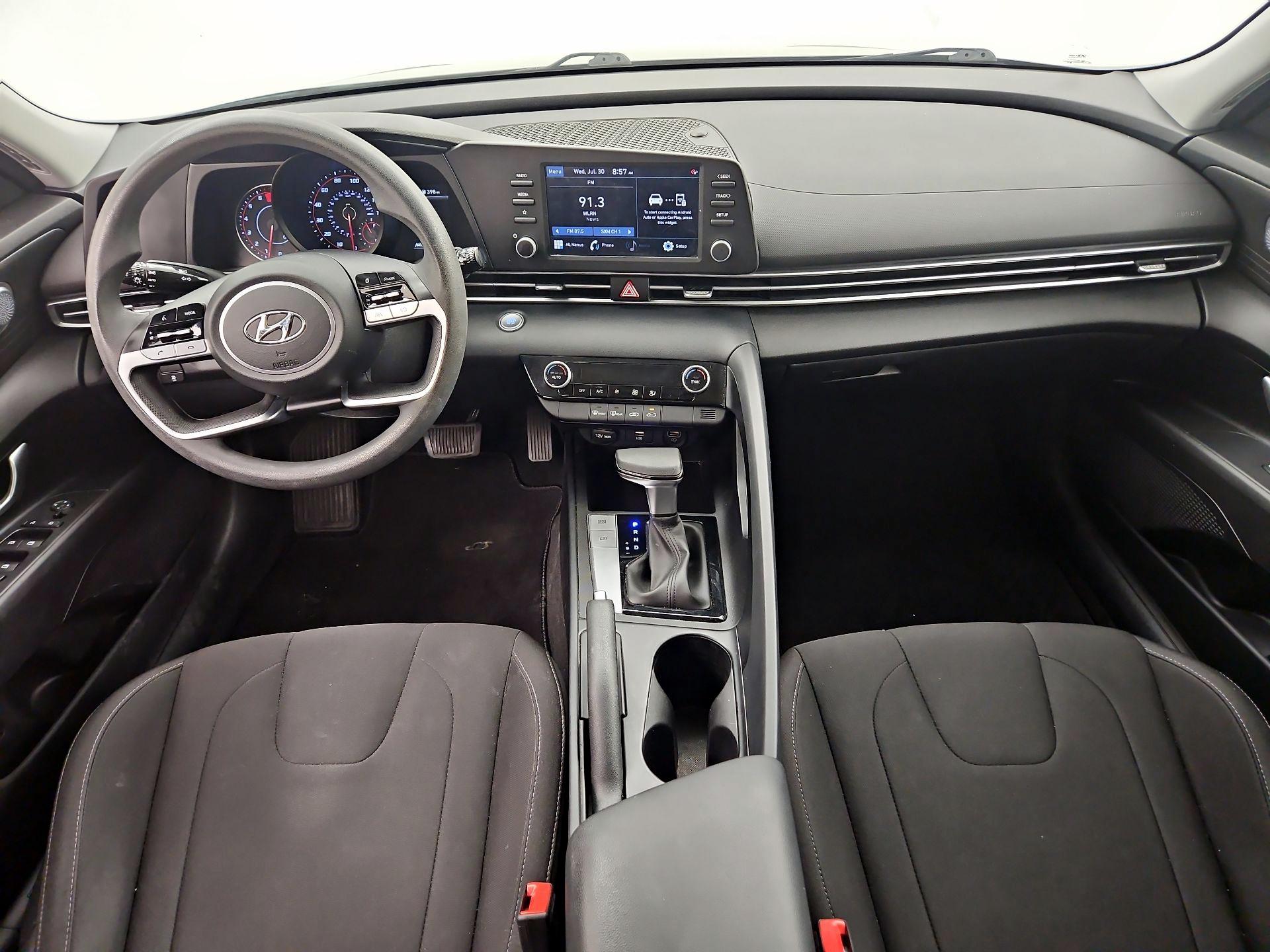 Thumbnail: 2022 Hyundai Elantra - 9