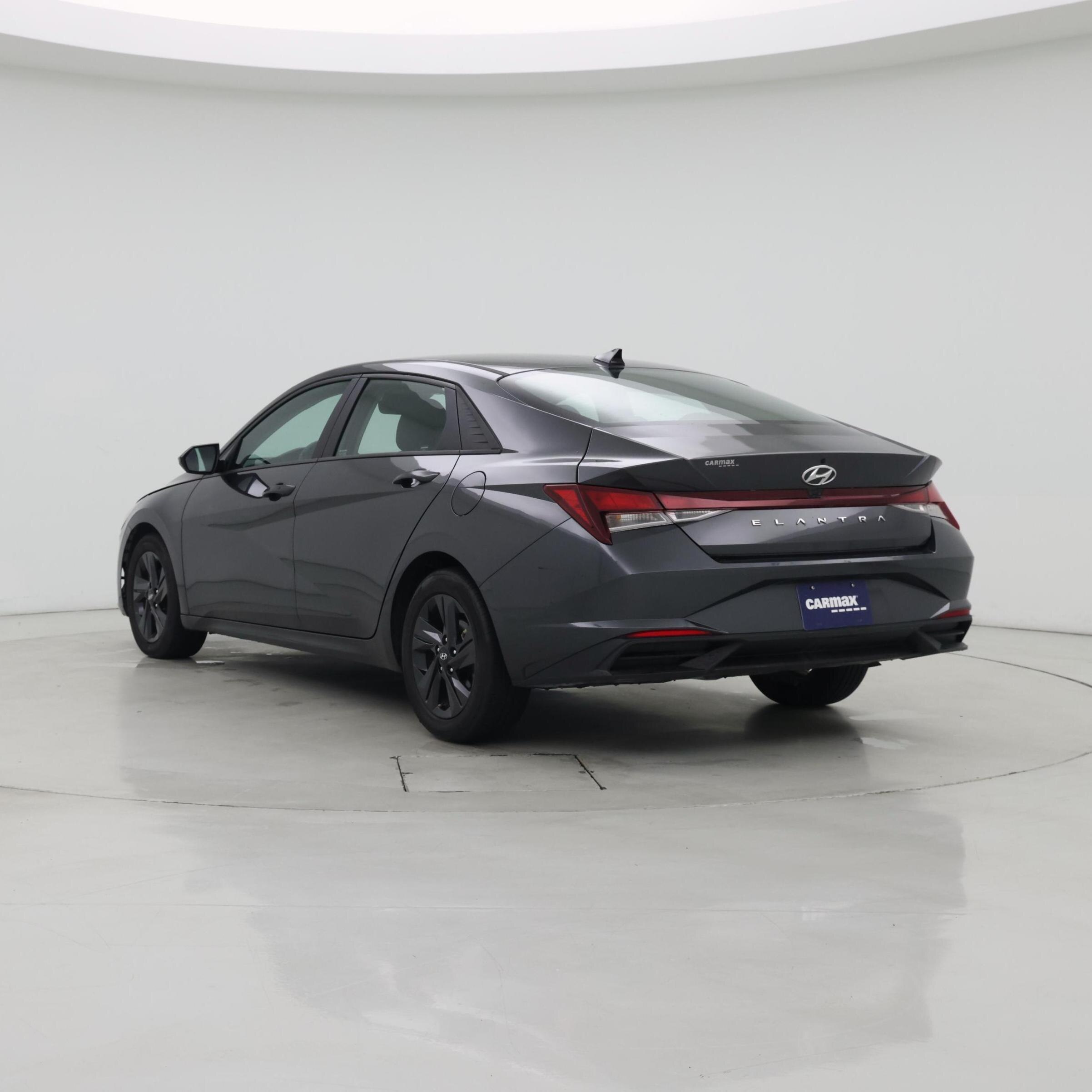 Thumbnail: 2022 Hyundai Elantra - 2