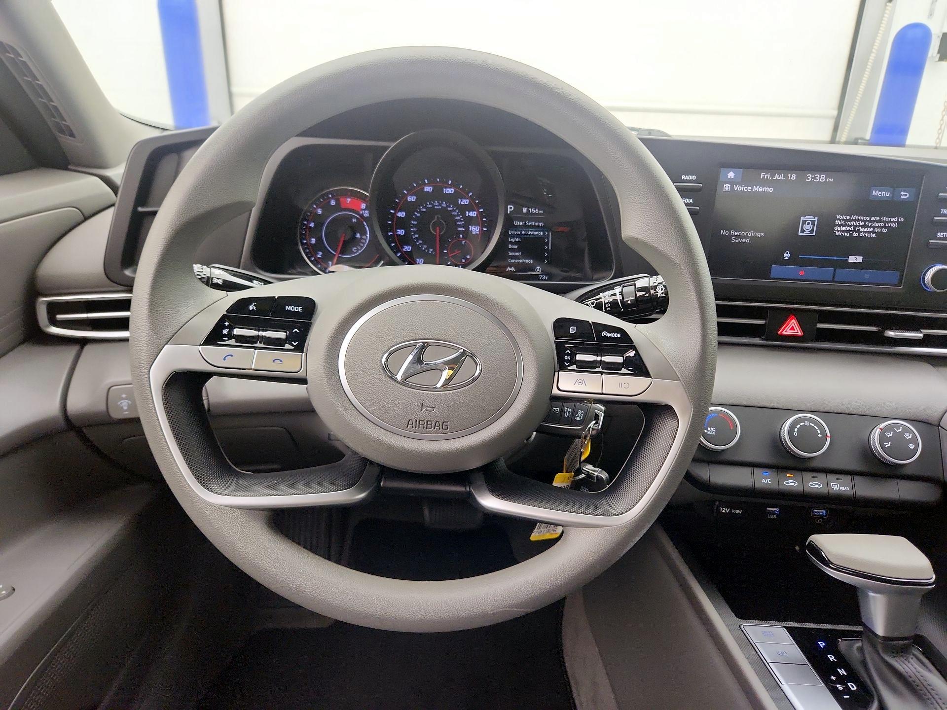 Thumbnail: 2022 Hyundai Elantra - 10