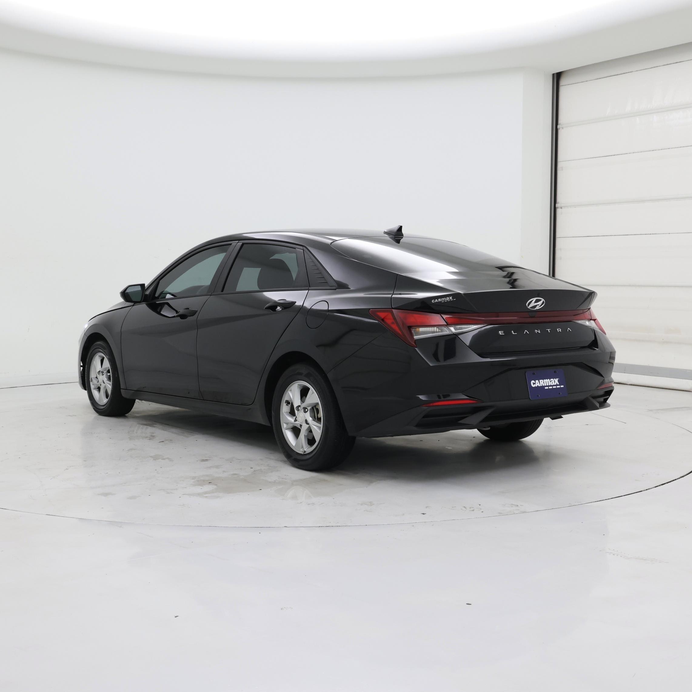 Thumbnail: 2022 Hyundai Elantra - 2