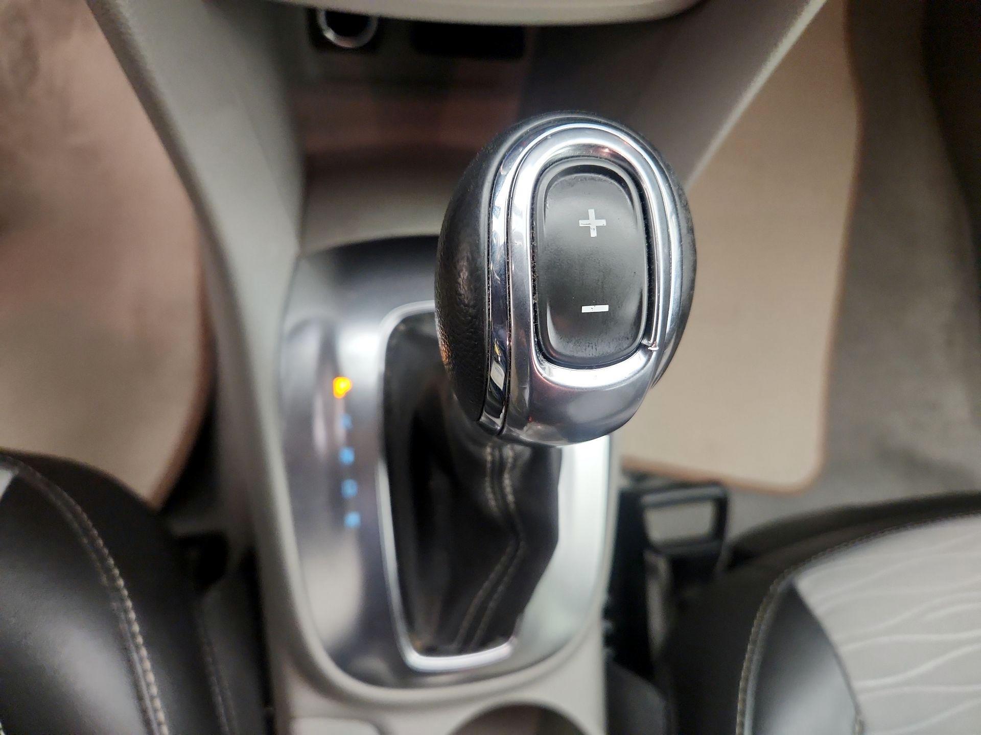 Thumbnail: 2015 Buick Encore - 17