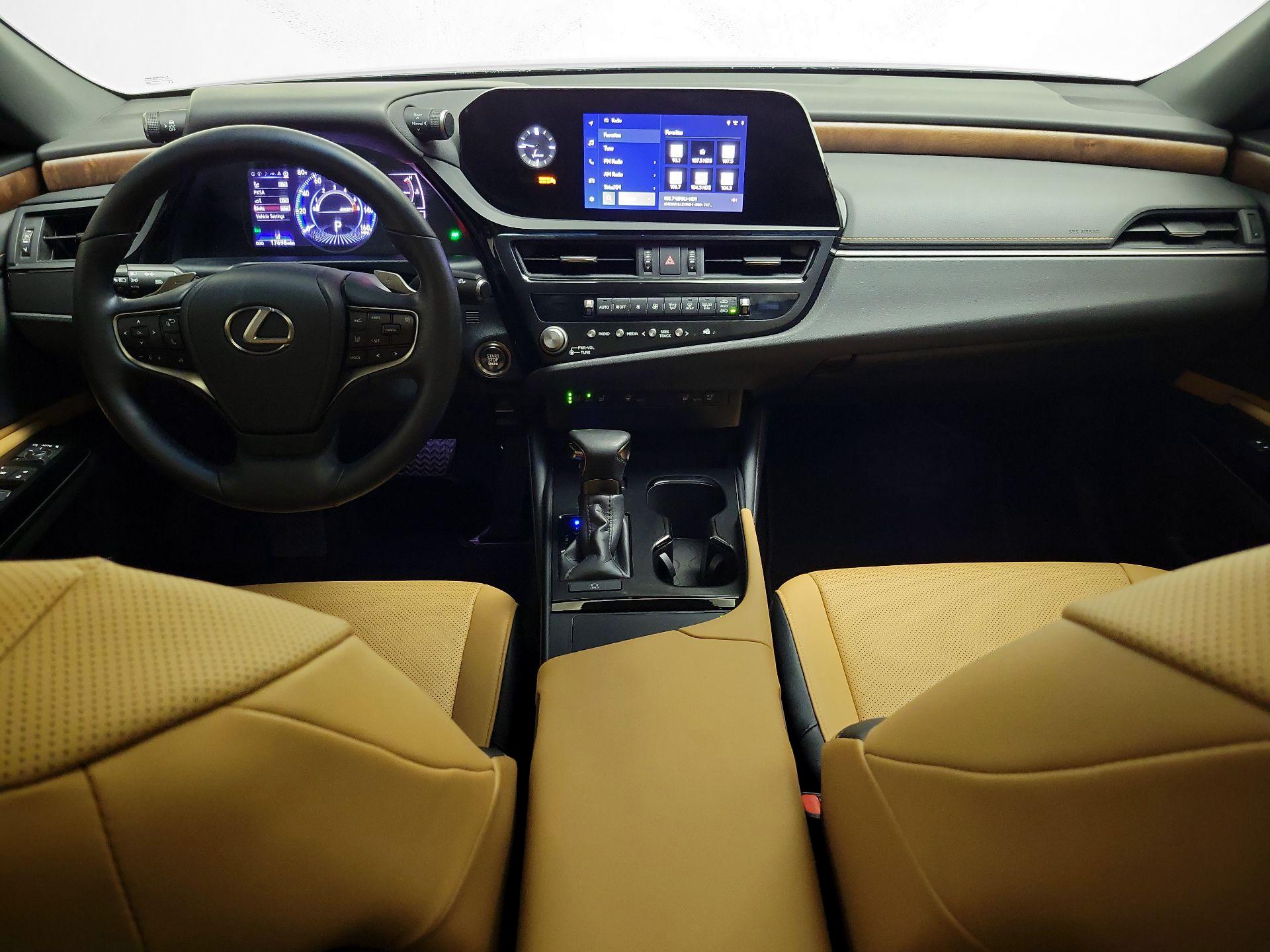 Thumbnail: 2024 Lexus ES - 9