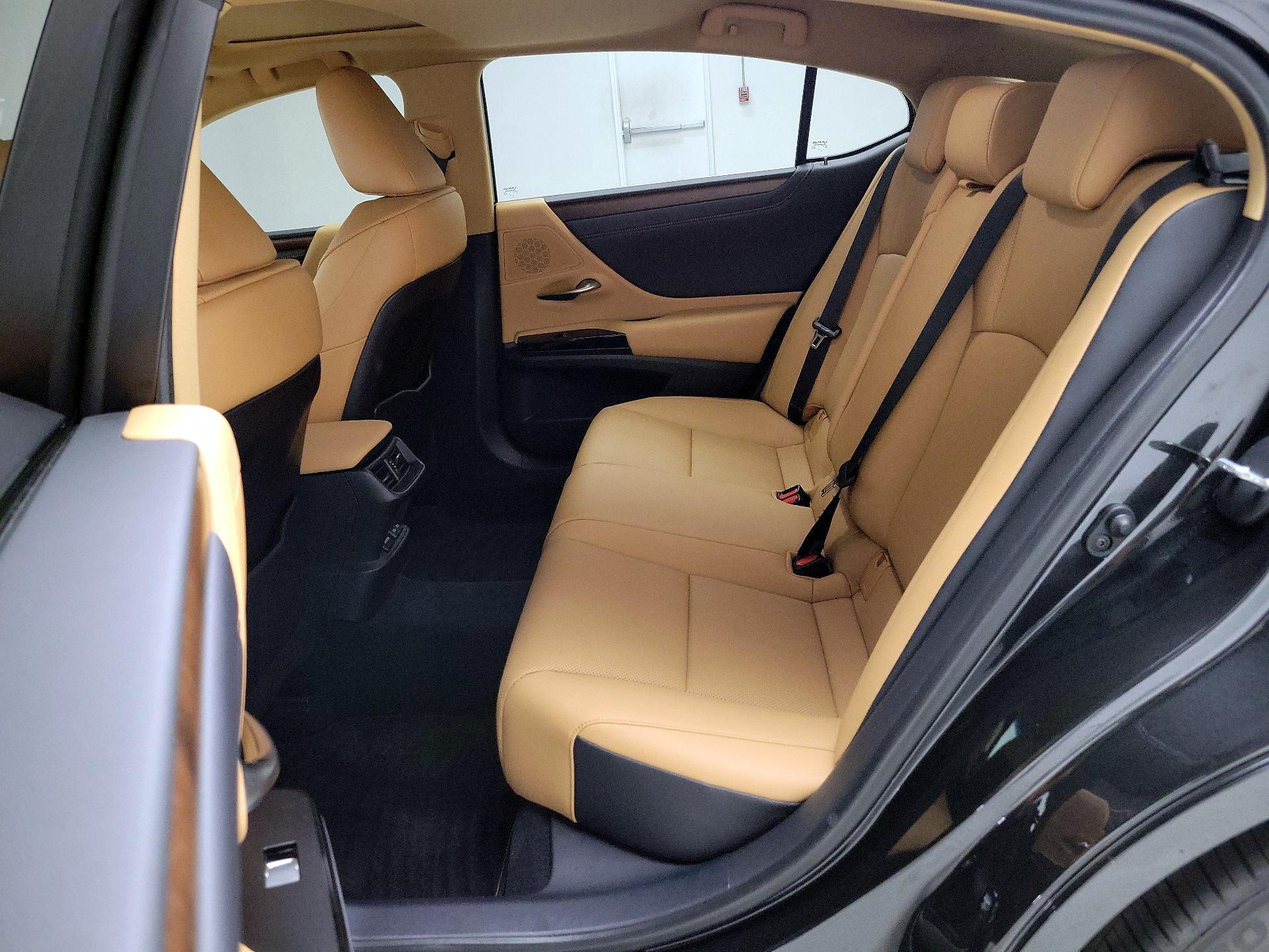 Thumbnail: 2024 Lexus ES - 20