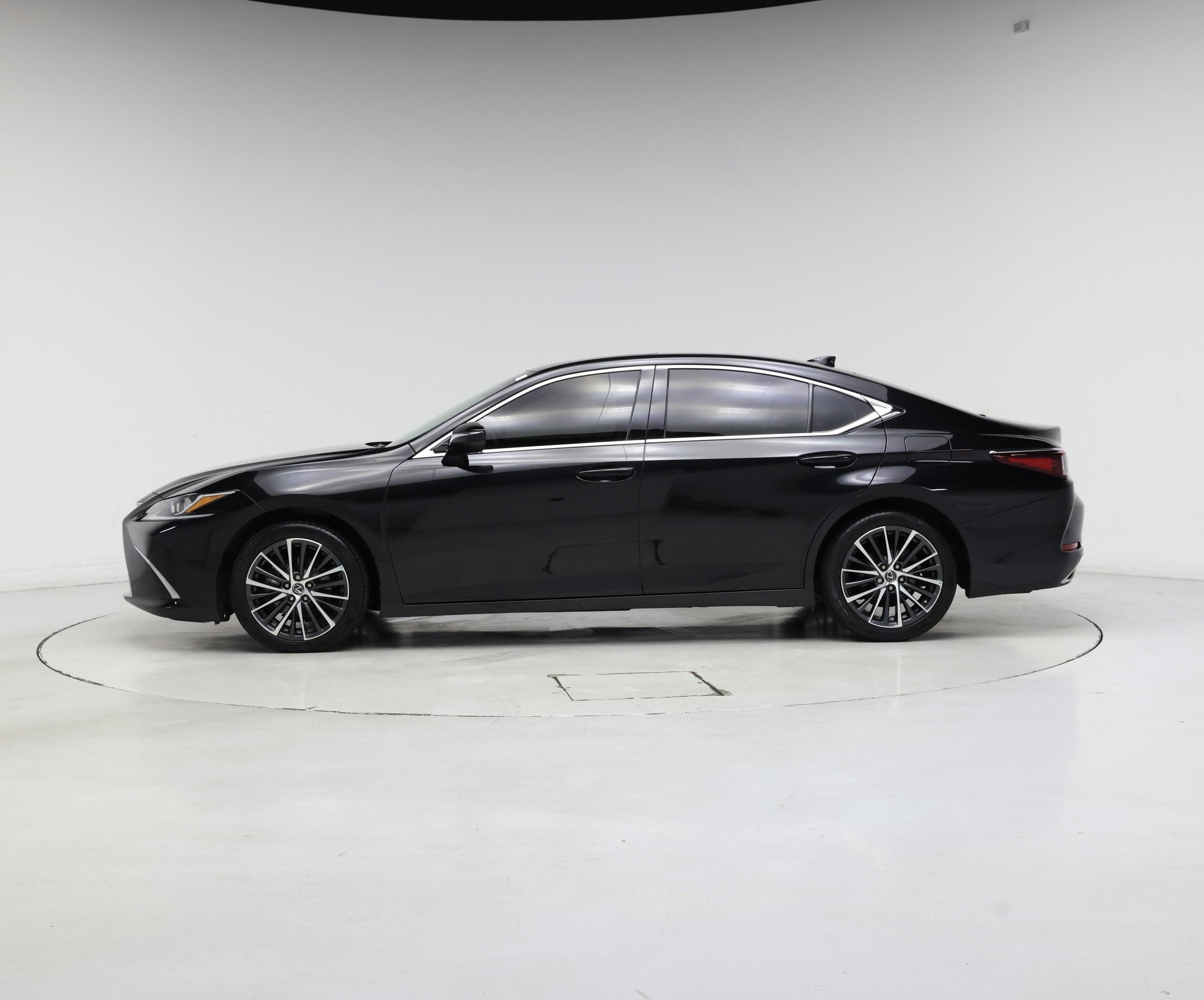 Thumbnail: 2024 Lexus ES - 3