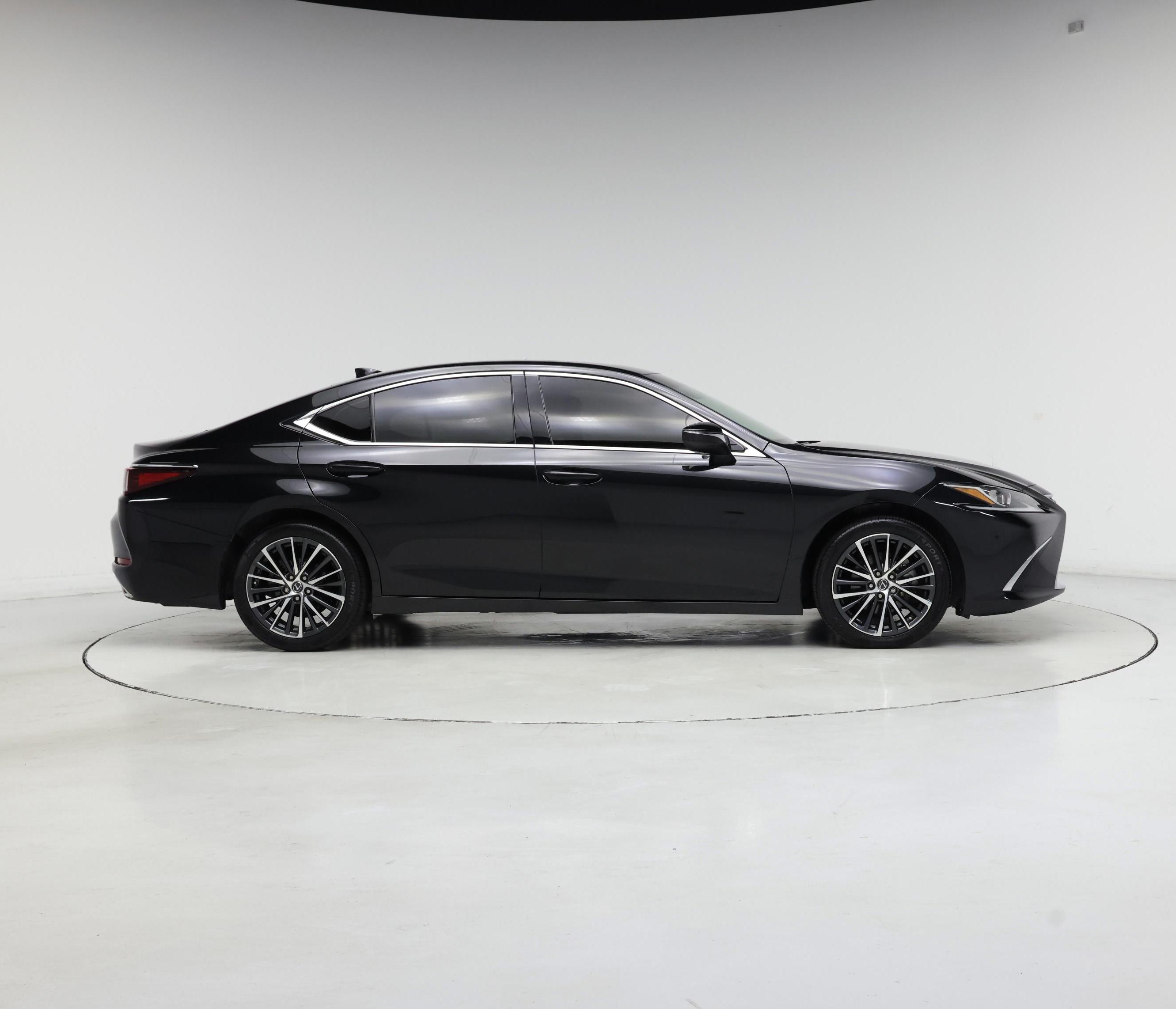 Thumbnail: 2024 Lexus ES - 7