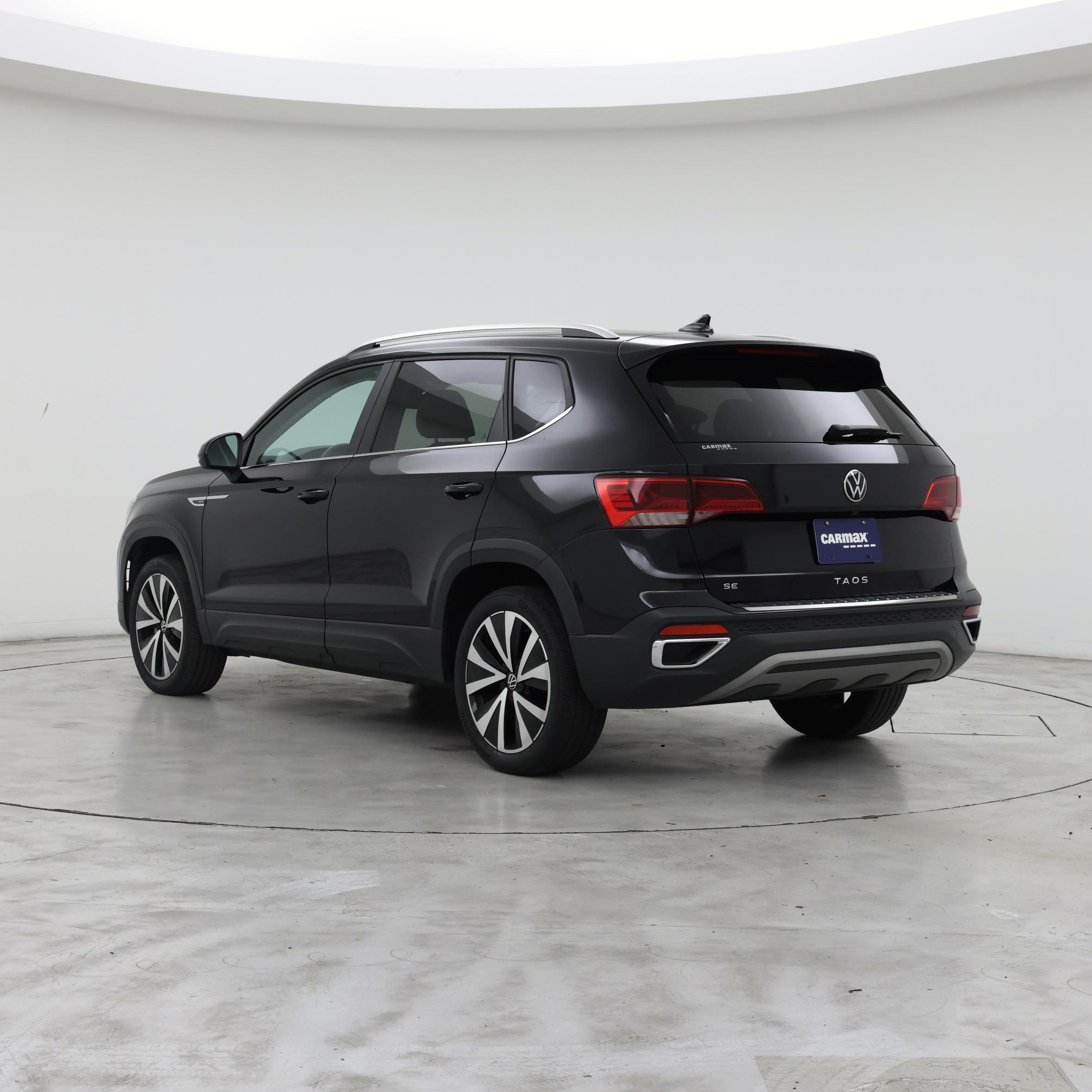 Thumbnail: 2023 Volkswagen Taos - 2