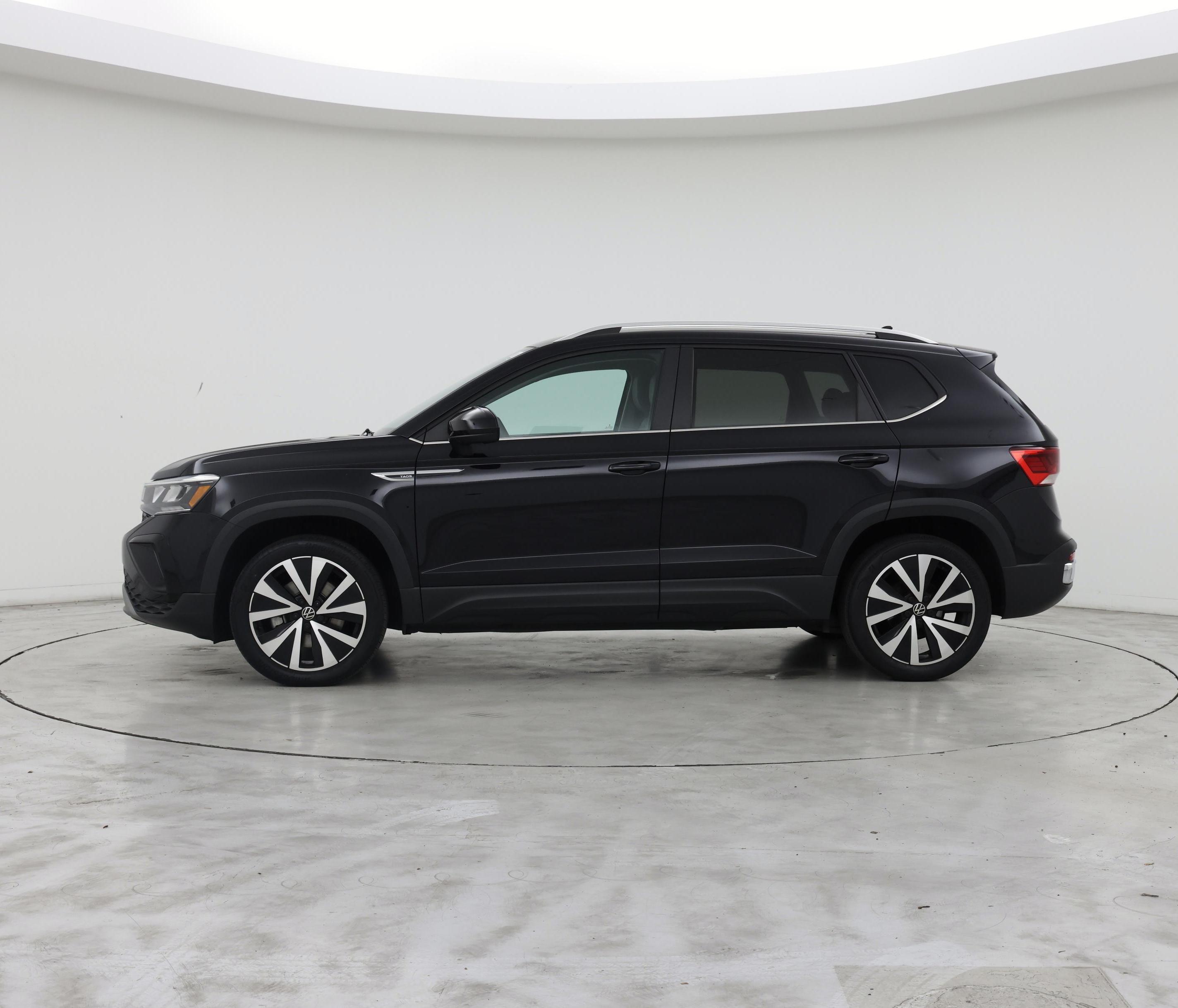 Thumbnail: 2023 Volkswagen Taos - 3