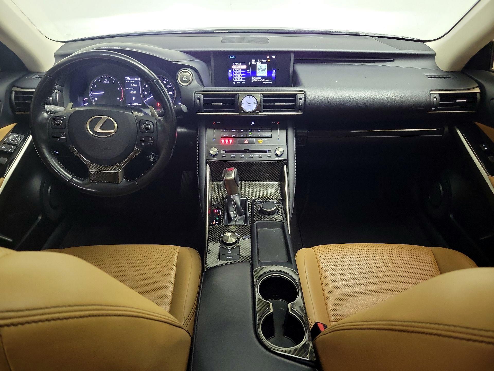 Thumbnail: 2018 Lexus IS - 9