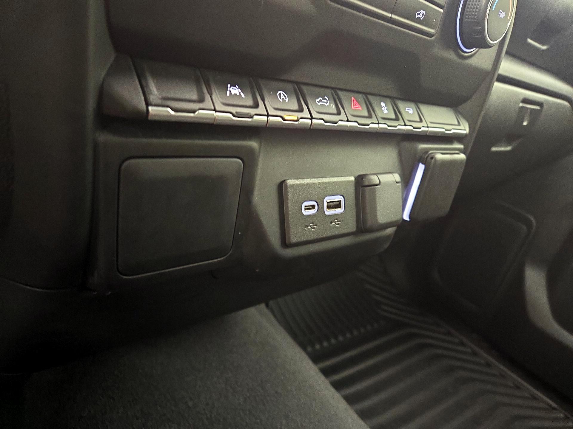 Thumbnail: 2022 Chevrolet Silverado 1500 - 18