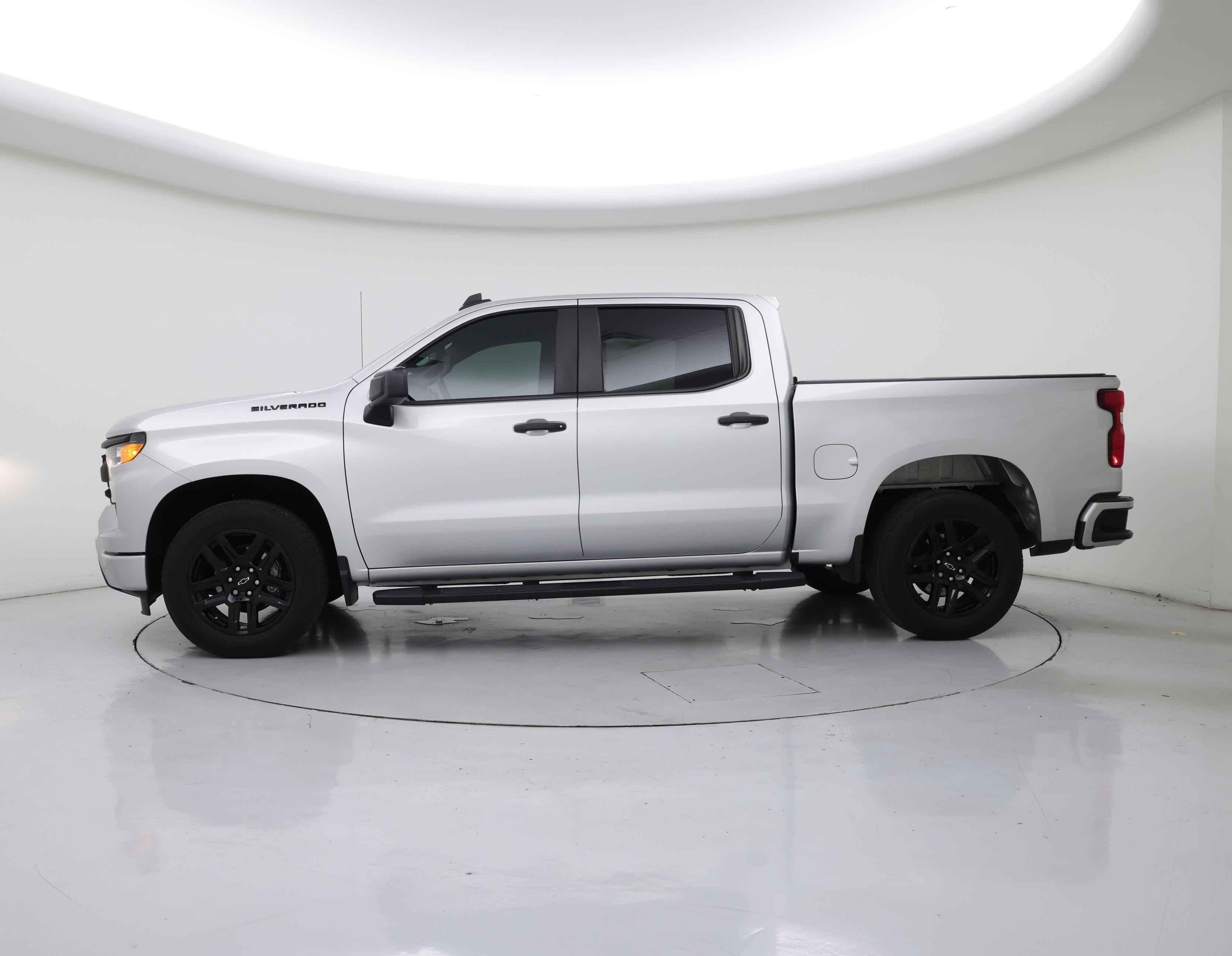 Thumbnail: 2022 Chevrolet Silverado 1500 - 3