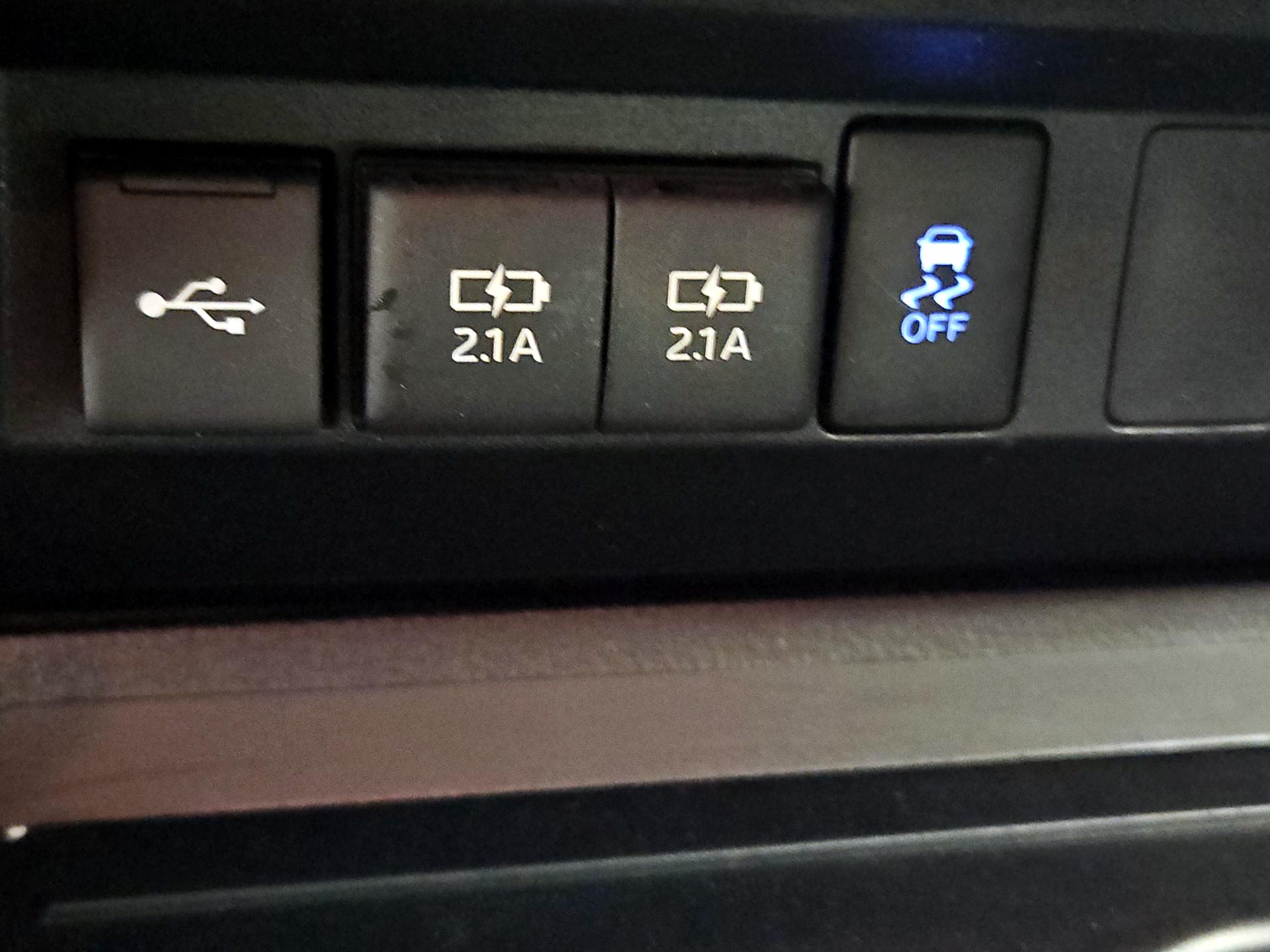 Thumbnail: 2021 Toyota Tundra - 19