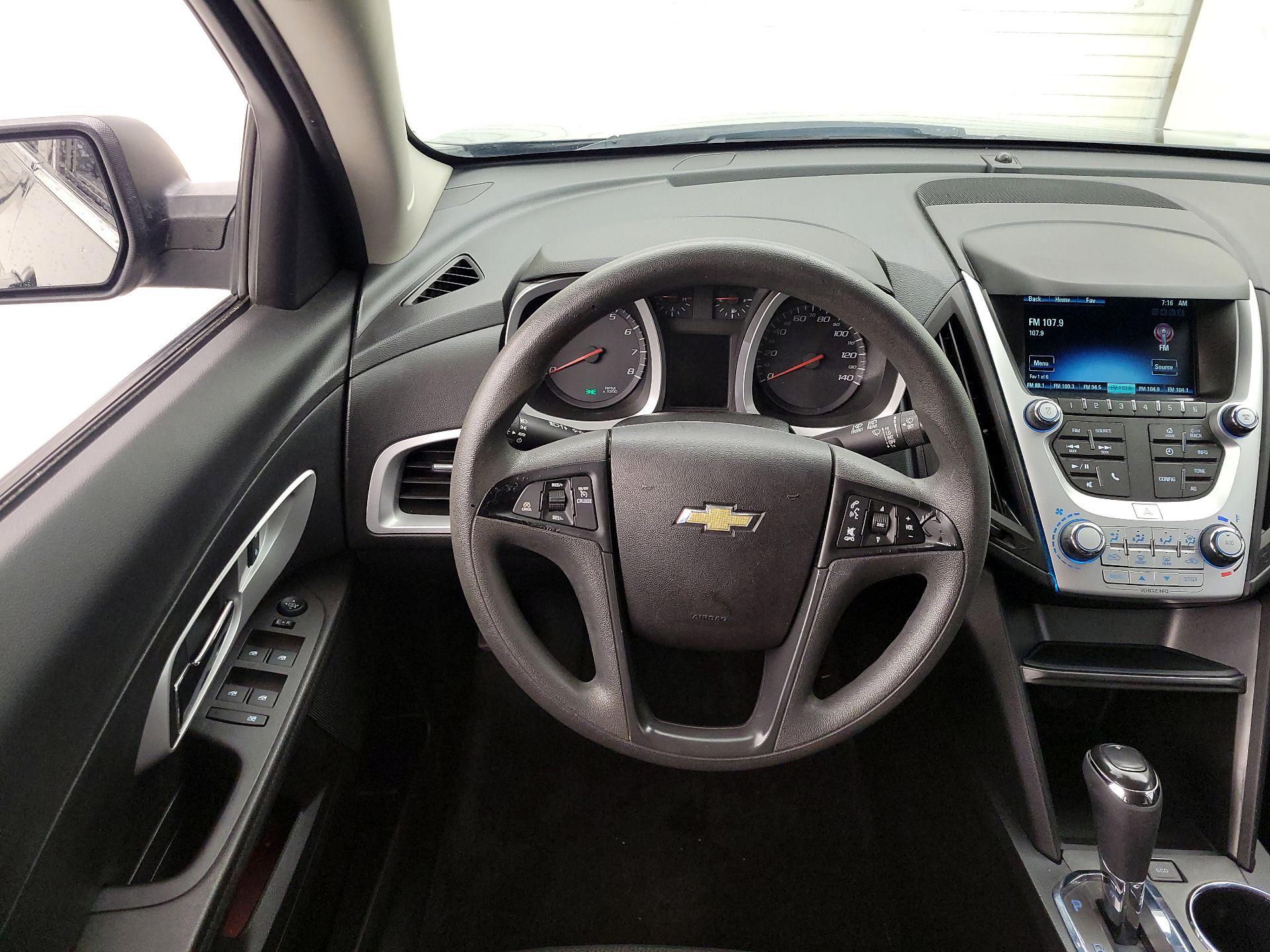 Thumbnail: 2017 Chevrolet Equinox - 10