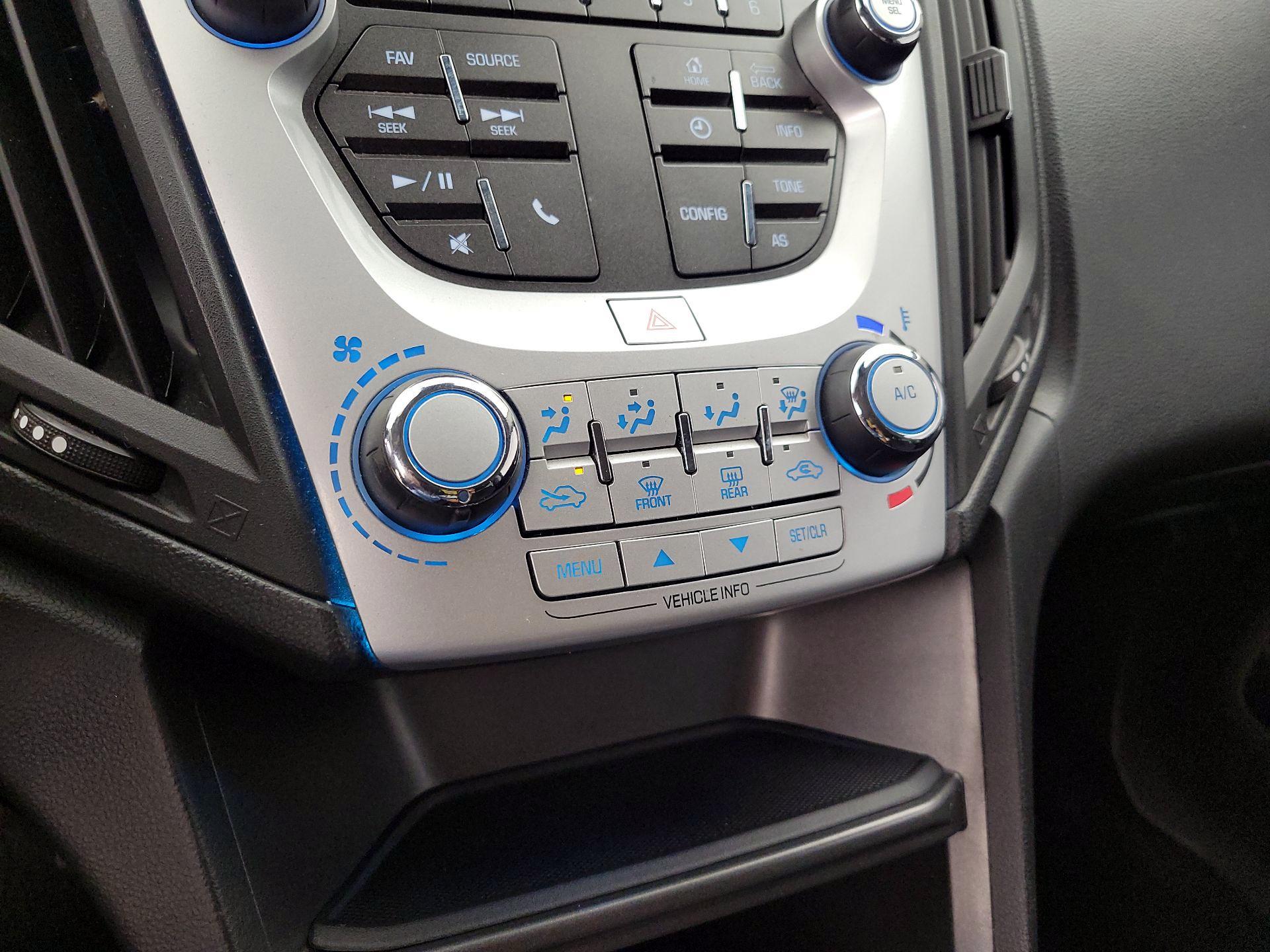 Thumbnail: 2017 Chevrolet Equinox - 15