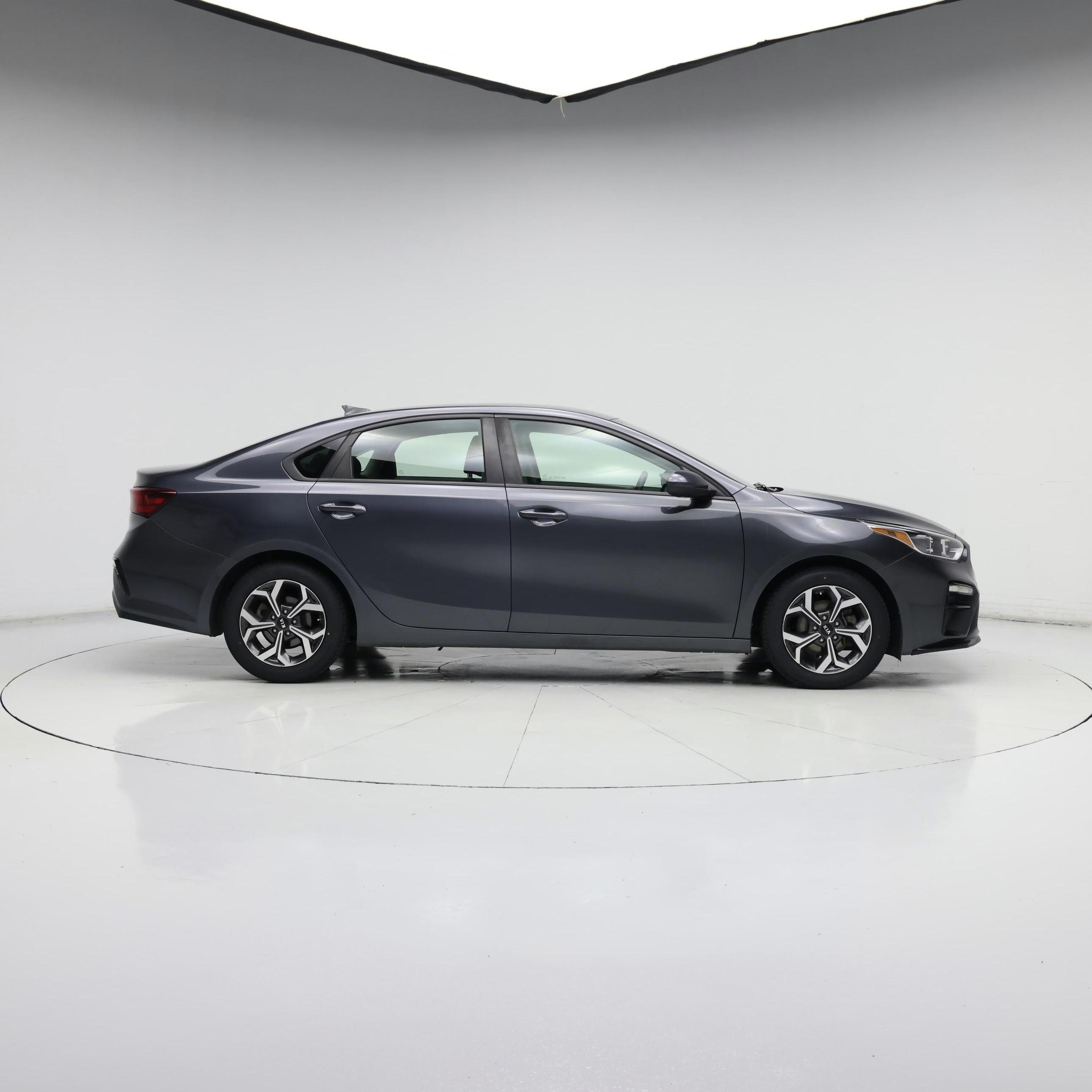 Thumbnail: 2019 Kia Forte - 7