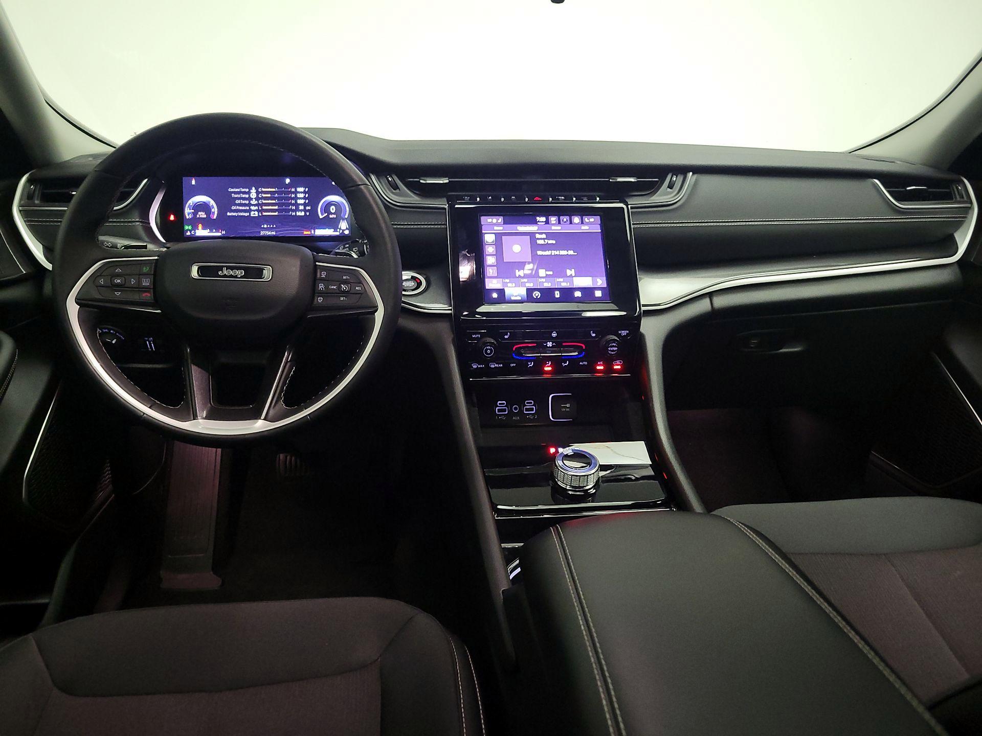 Thumbnail: 2022 Jeep Grand Cherokee - 9