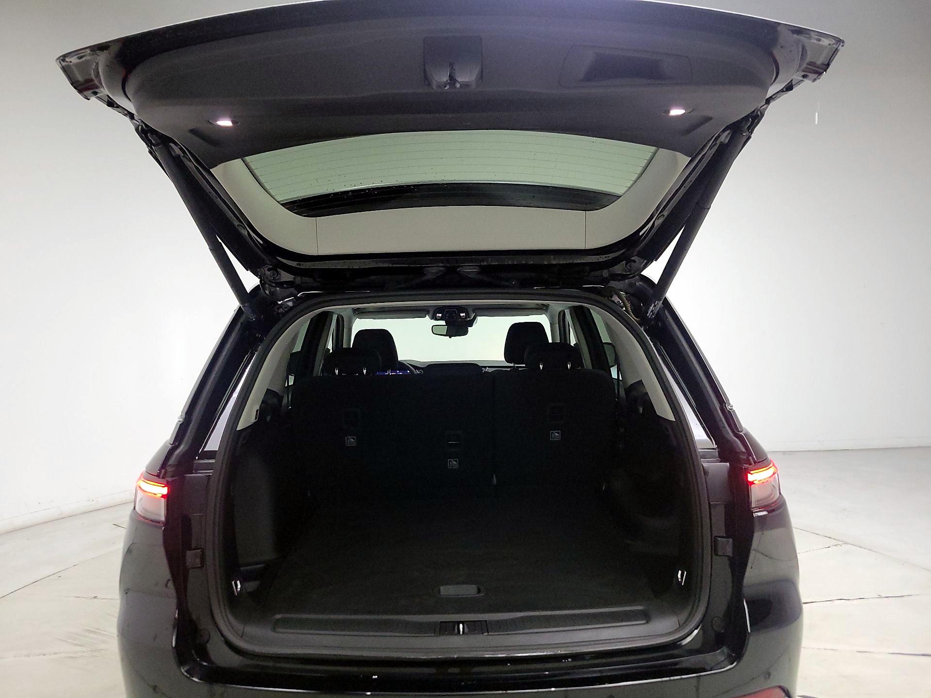 Thumbnail: 2022 Jeep Grand Cherokee - 20