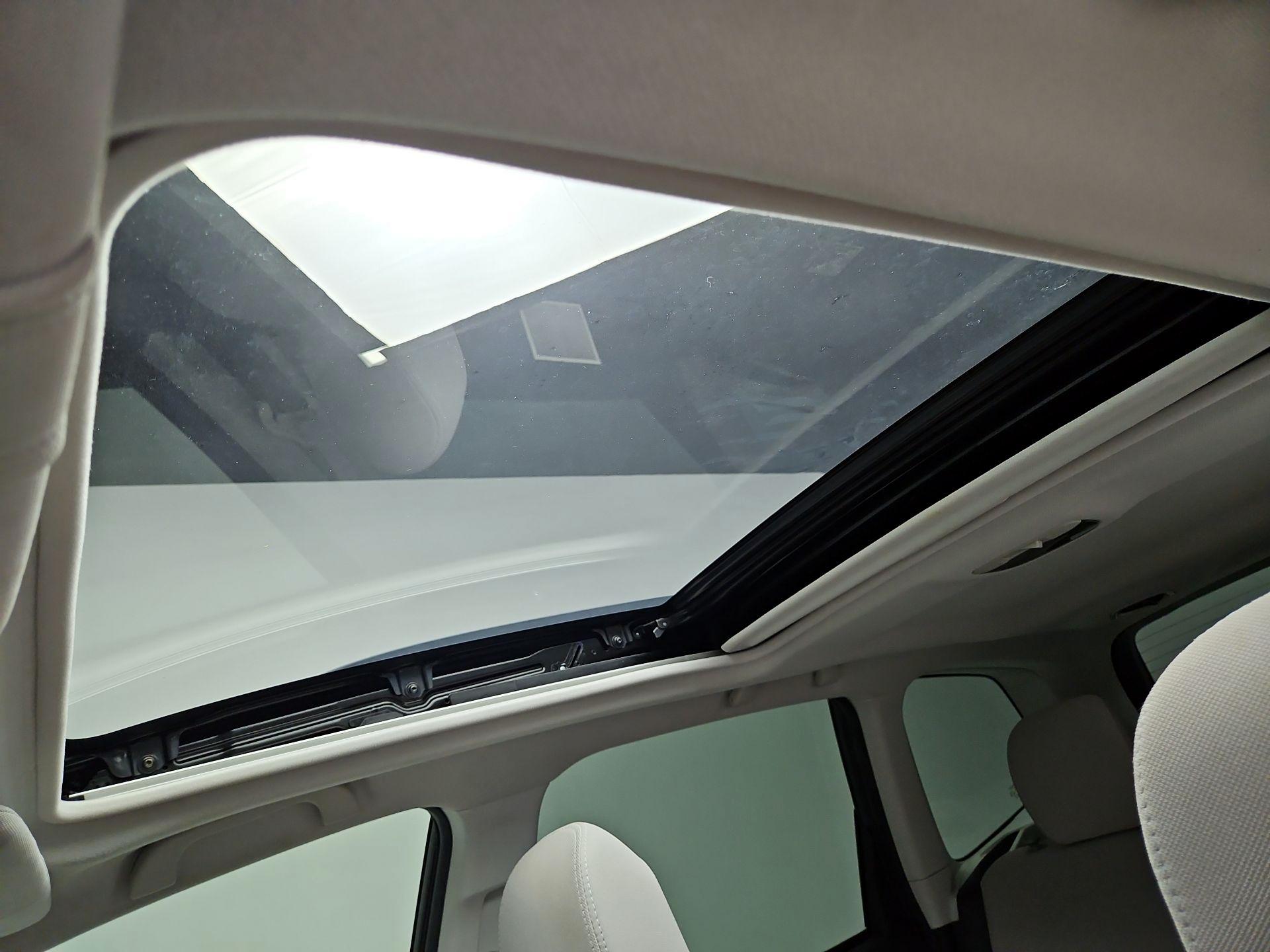 Thumbnail: 2015 Subaru Forester - 19