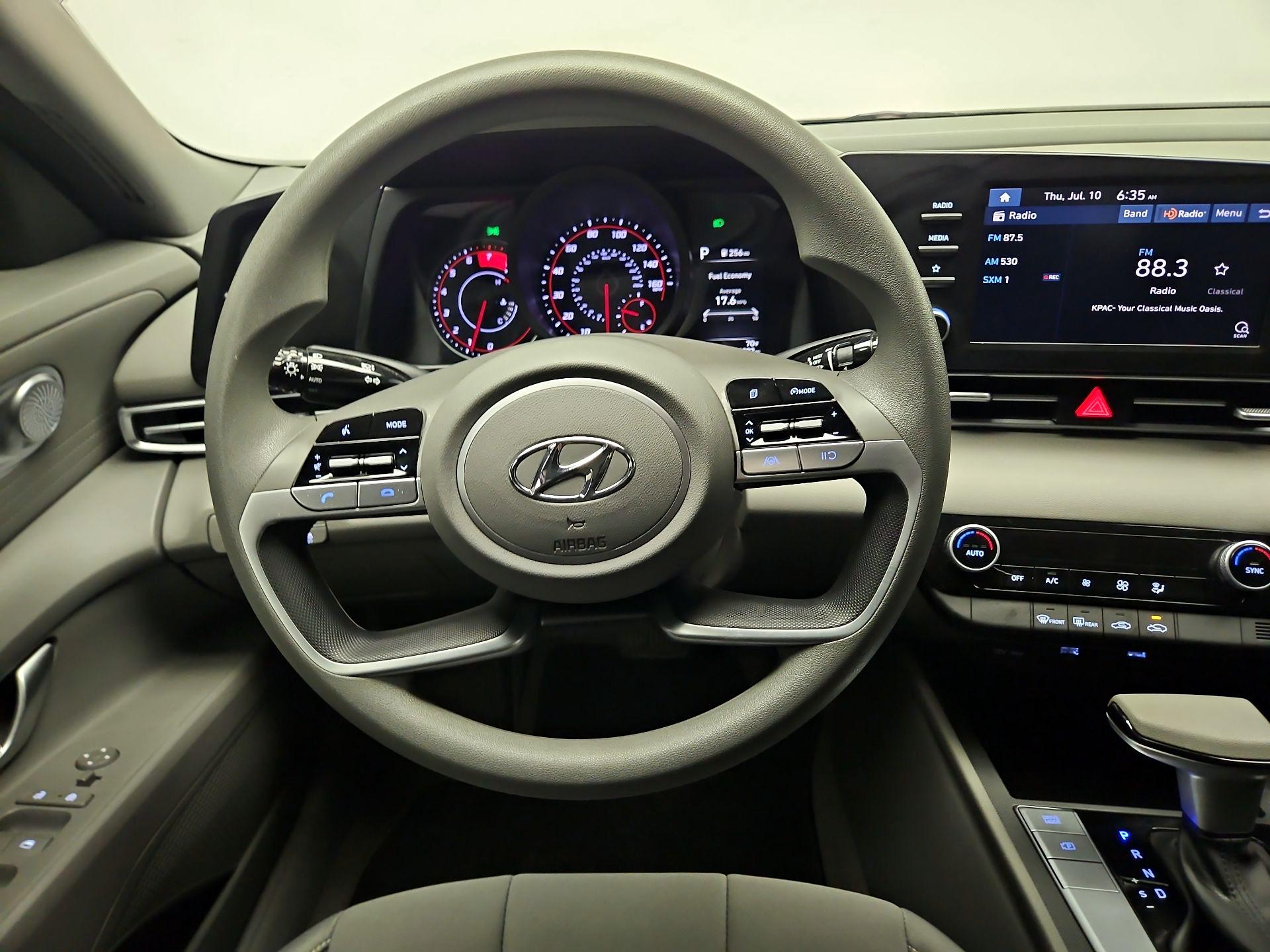 Thumbnail: 2023 Hyundai Elantra - 10