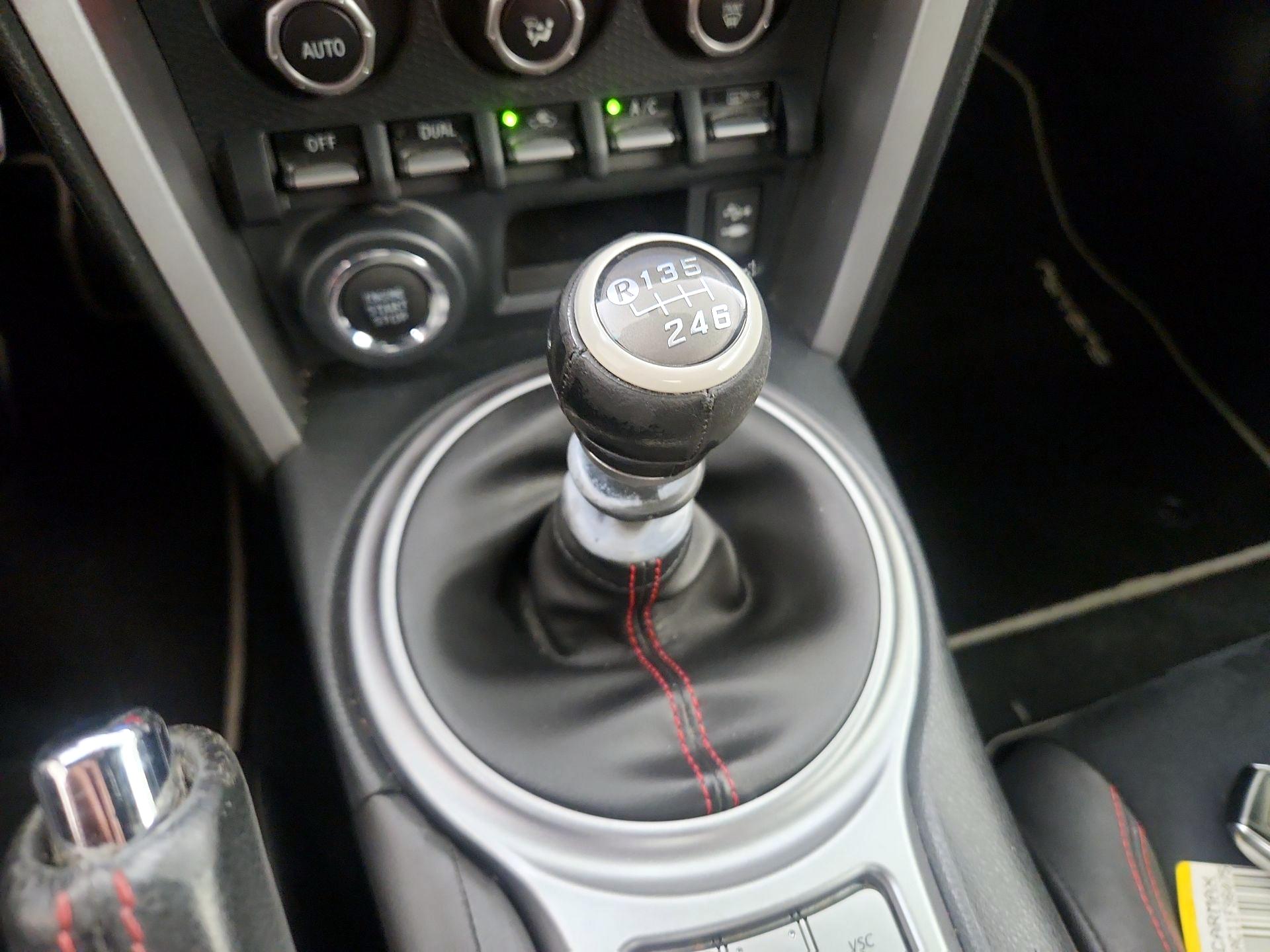 Thumbnail: 2015 Subaru BRZ - 16
