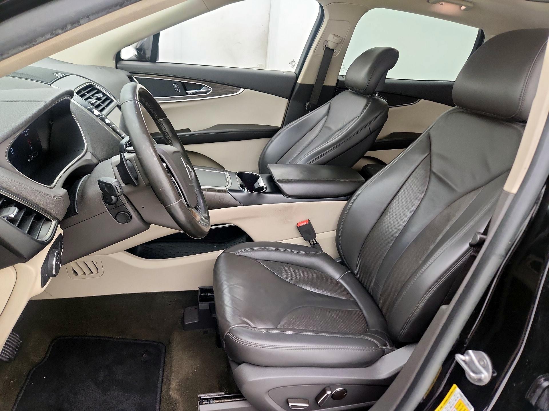 Thumbnail: 2019 Lincoln Nautilus - 11