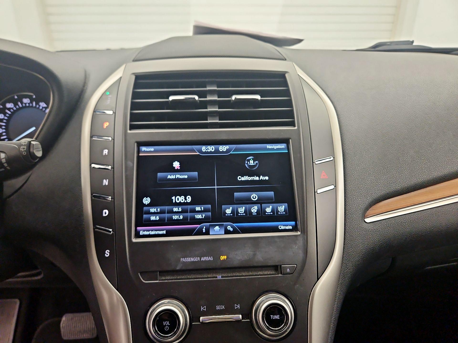 Thumbnail: 2015 Lincoln MKC - 15