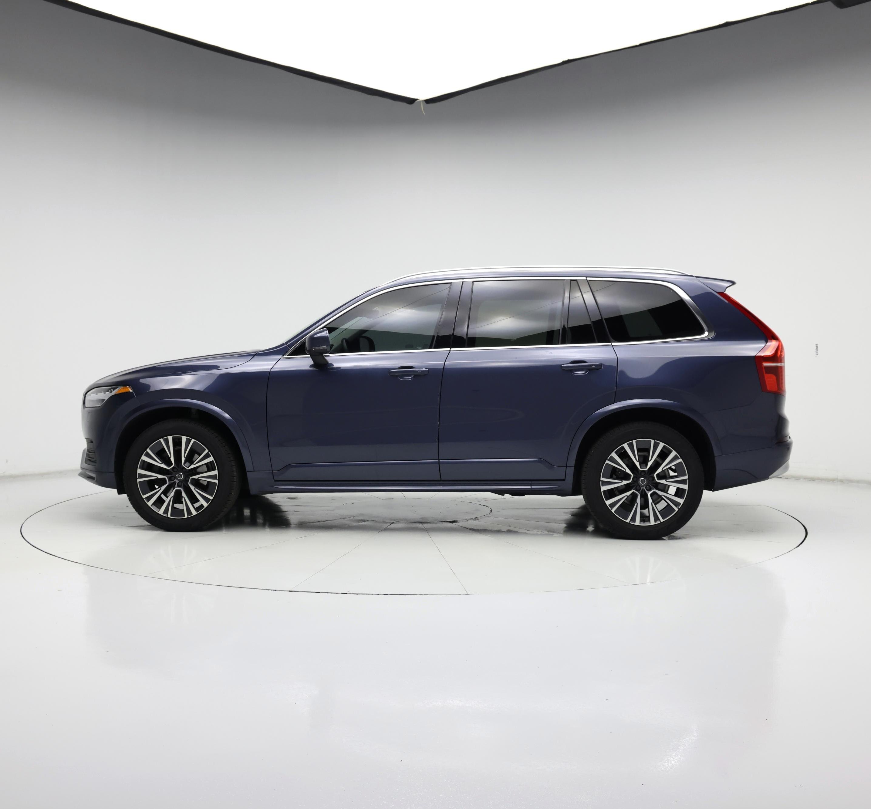 Thumbnail: 2022 Volvo XC90 - 3