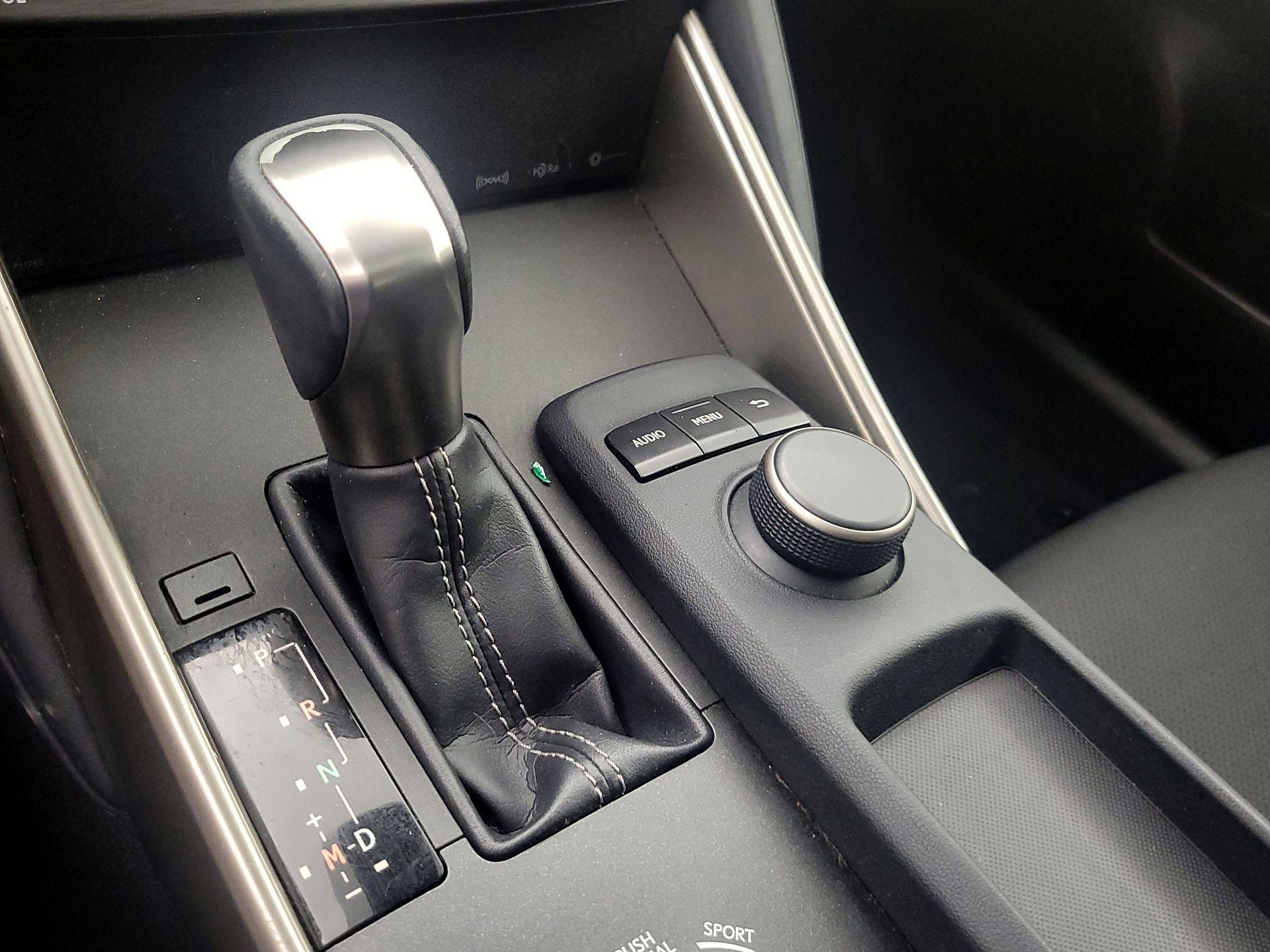 Thumbnail: 2019 Lexus IS - 17