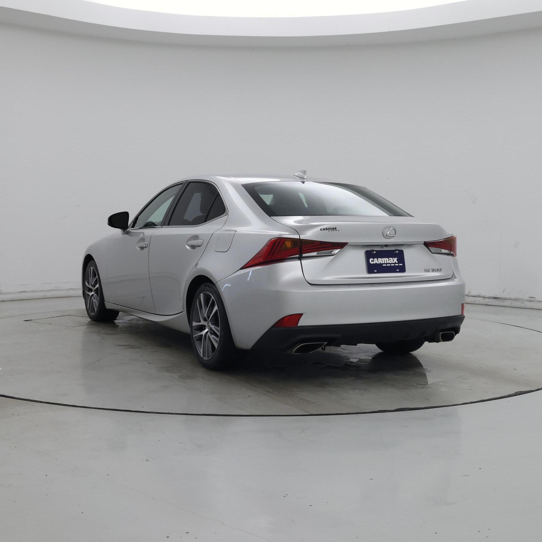 Thumbnail: 2019 Lexus IS - 2