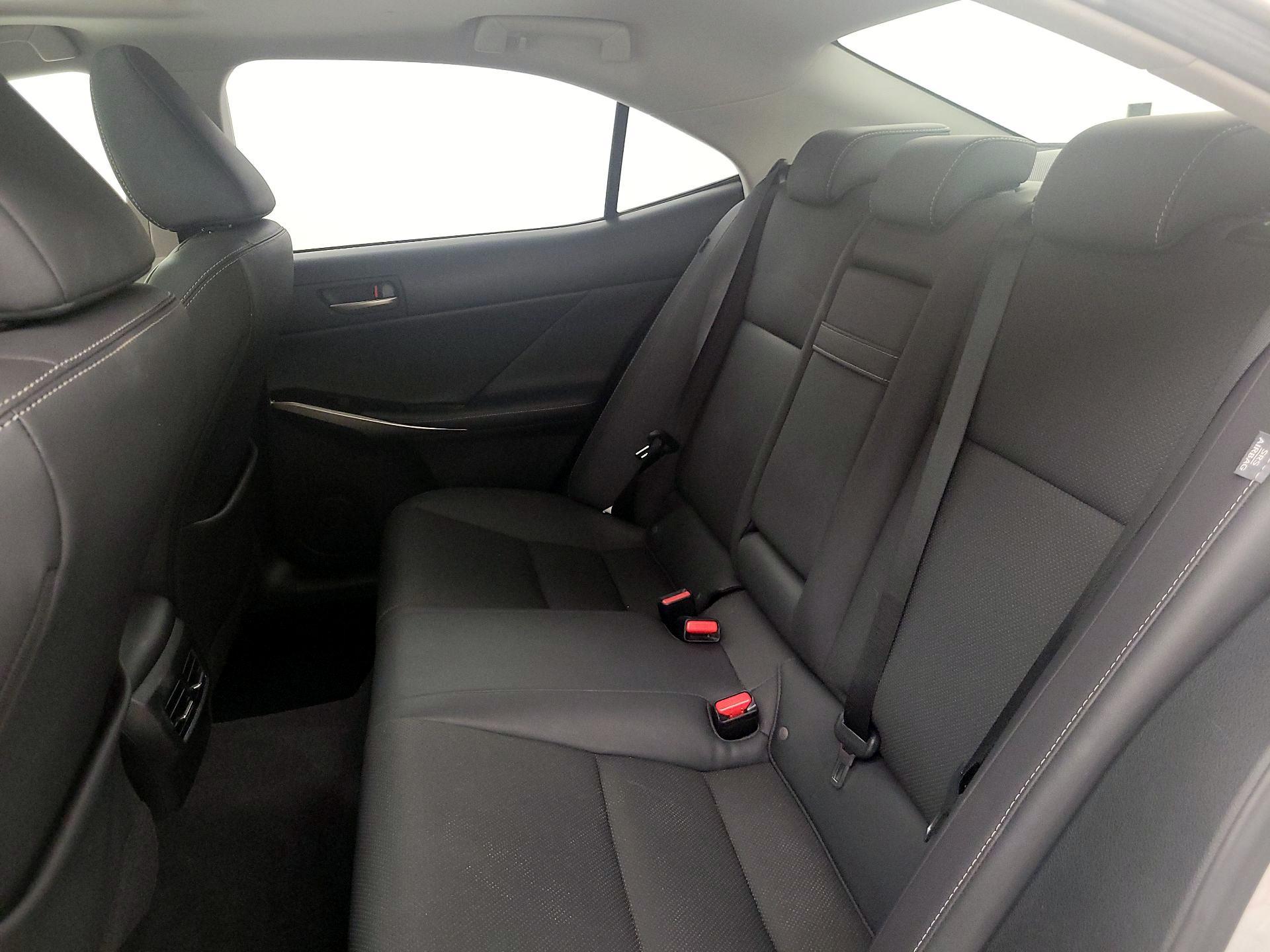 Thumbnail: 2019 Lexus IS - 20