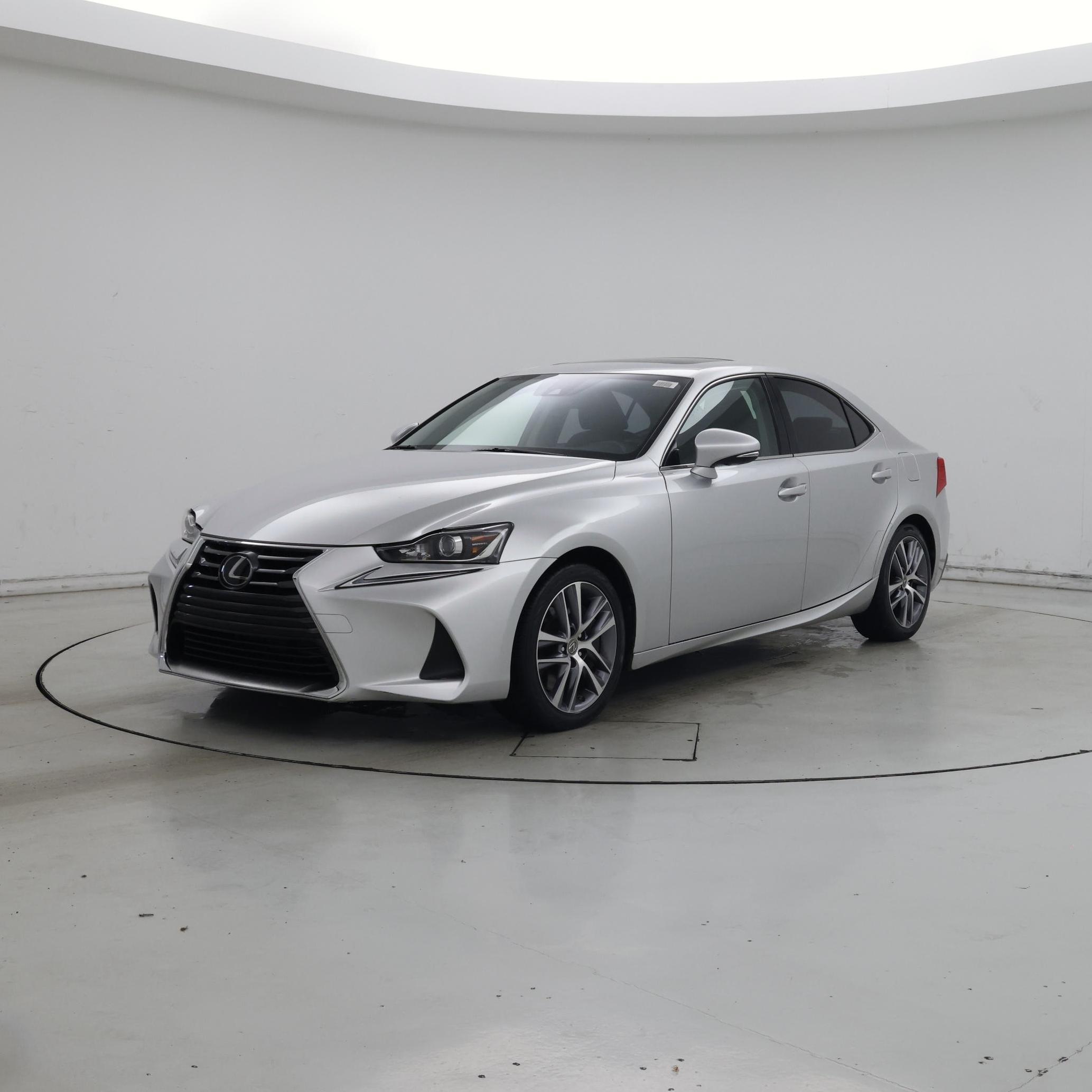 Thumbnail: 2019 Lexus IS - 4