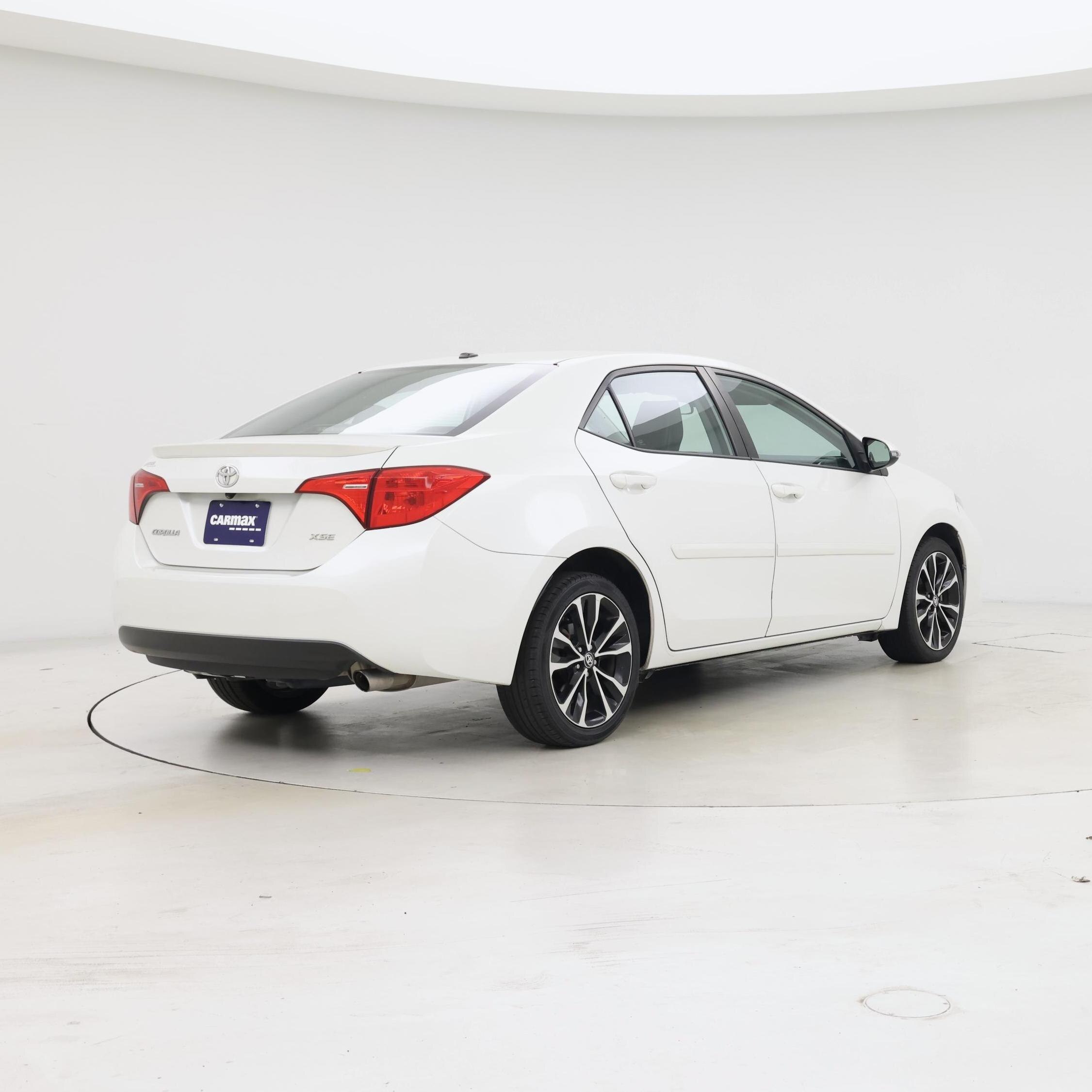 Thumbnail: 2018 Toyota Corolla - 8