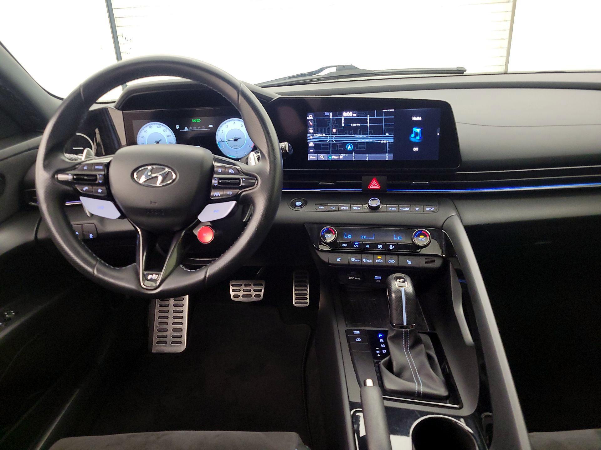 Thumbnail: 2022 Hyundai Elantra - 9