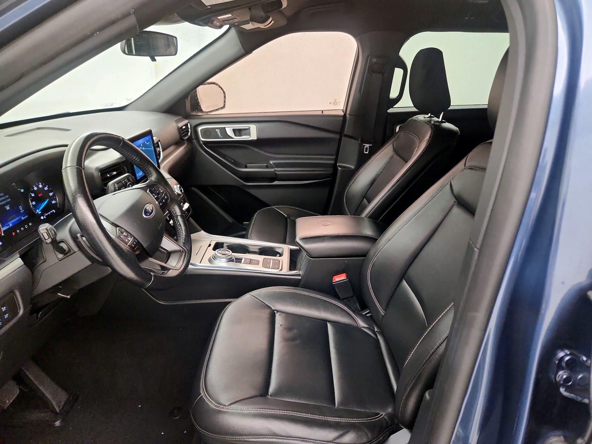Thumbnail: 2020 Ford Explorer - 11