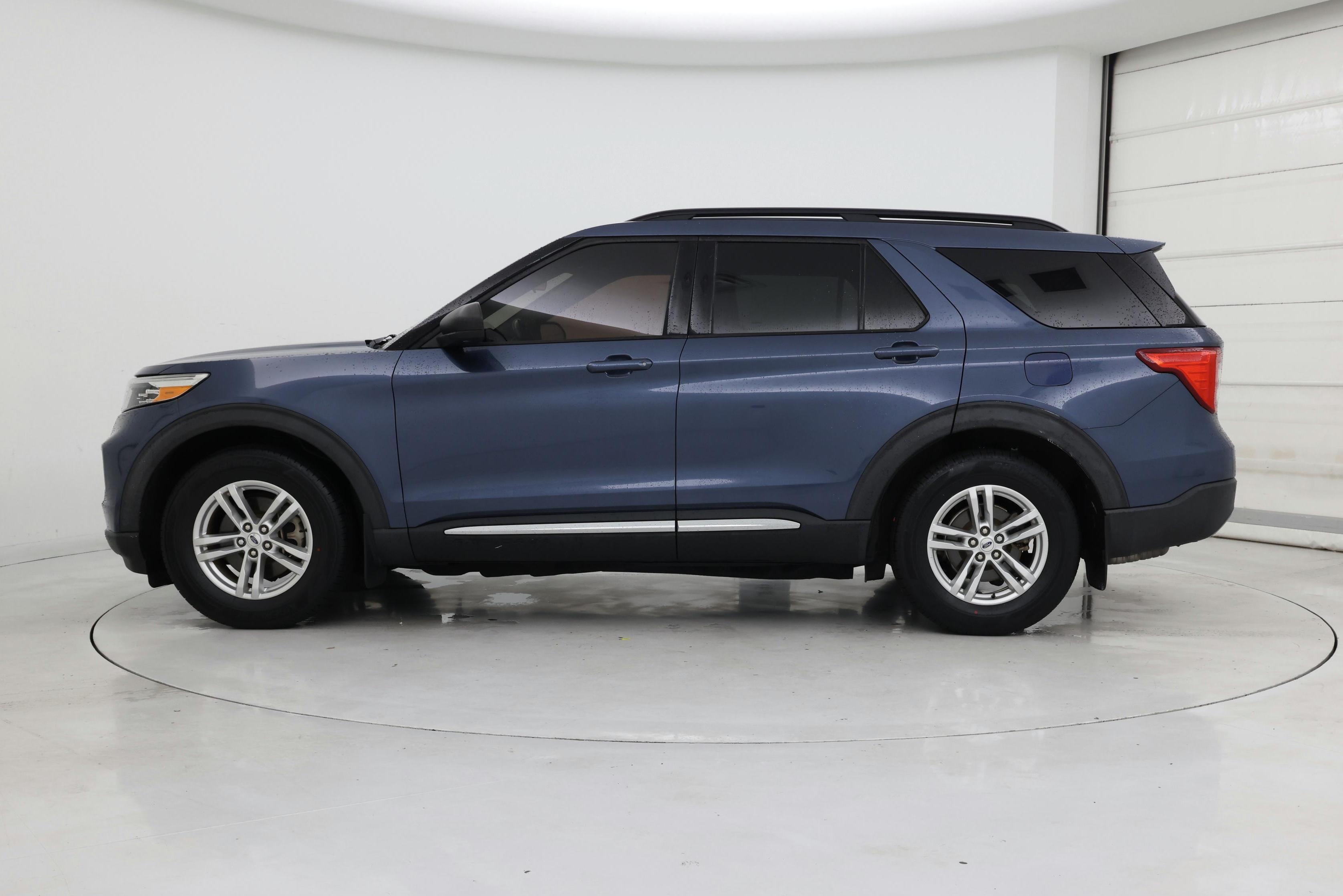Thumbnail: 2020 Ford Explorer - 3
