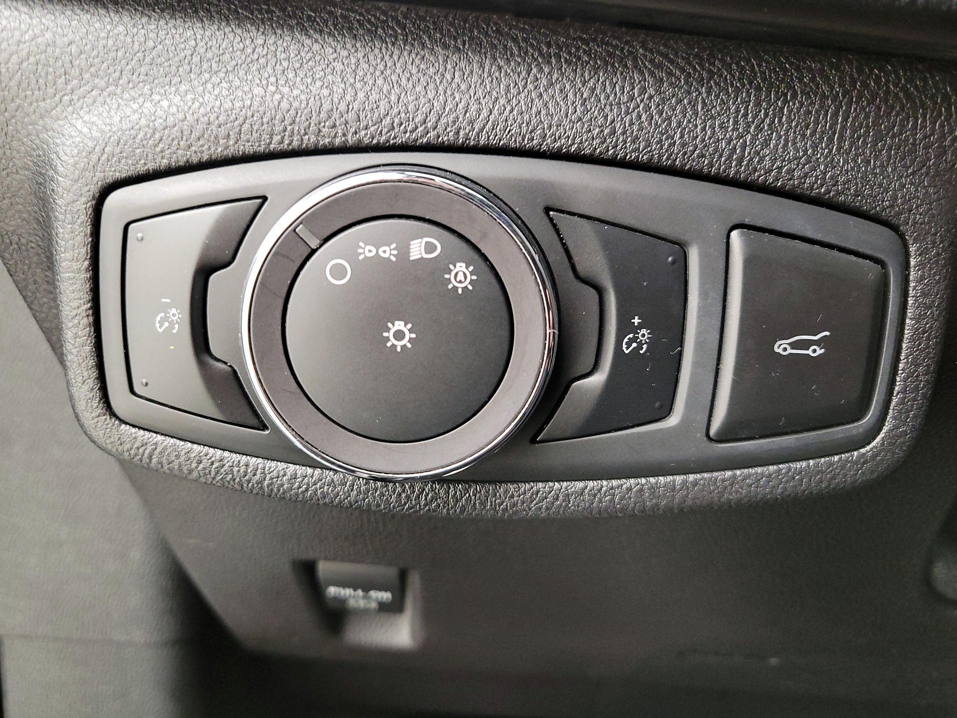Thumbnail: 2019 Lincoln MKC - 13