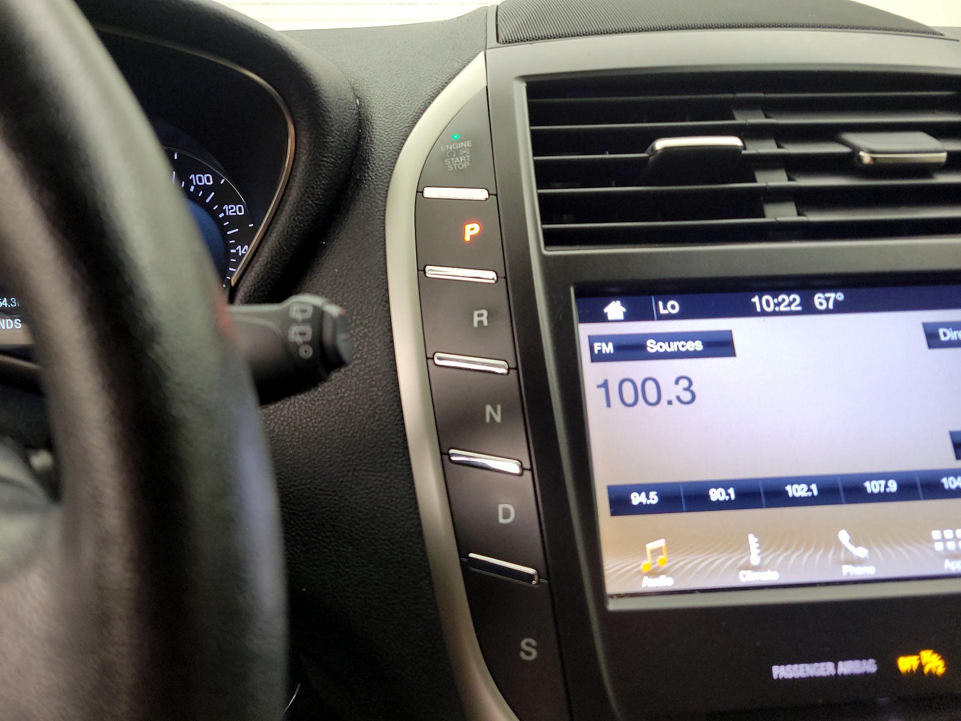 Thumbnail: 2019 Lincoln MKC - 17