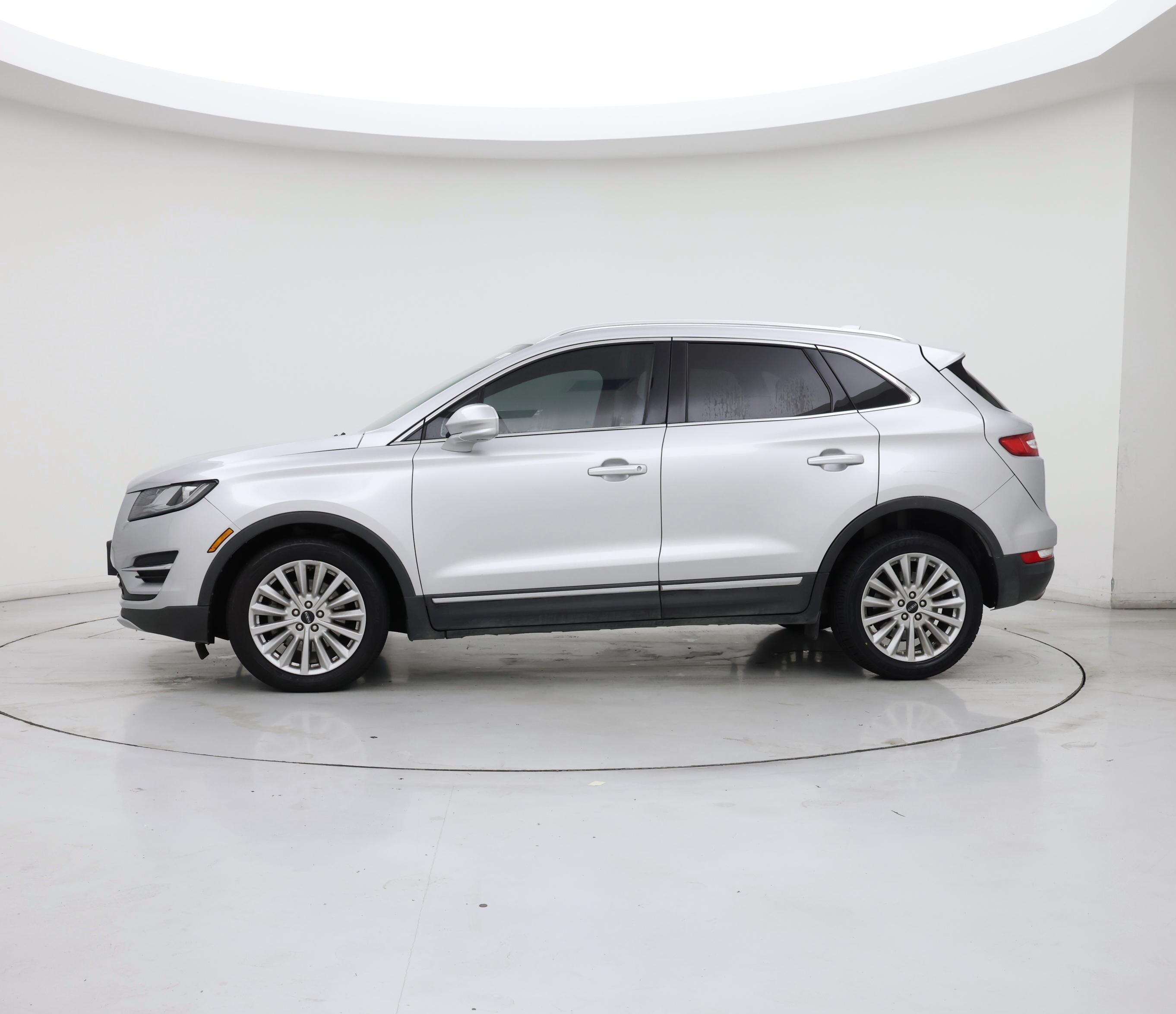Thumbnail: 2019 Lincoln MKC - 3