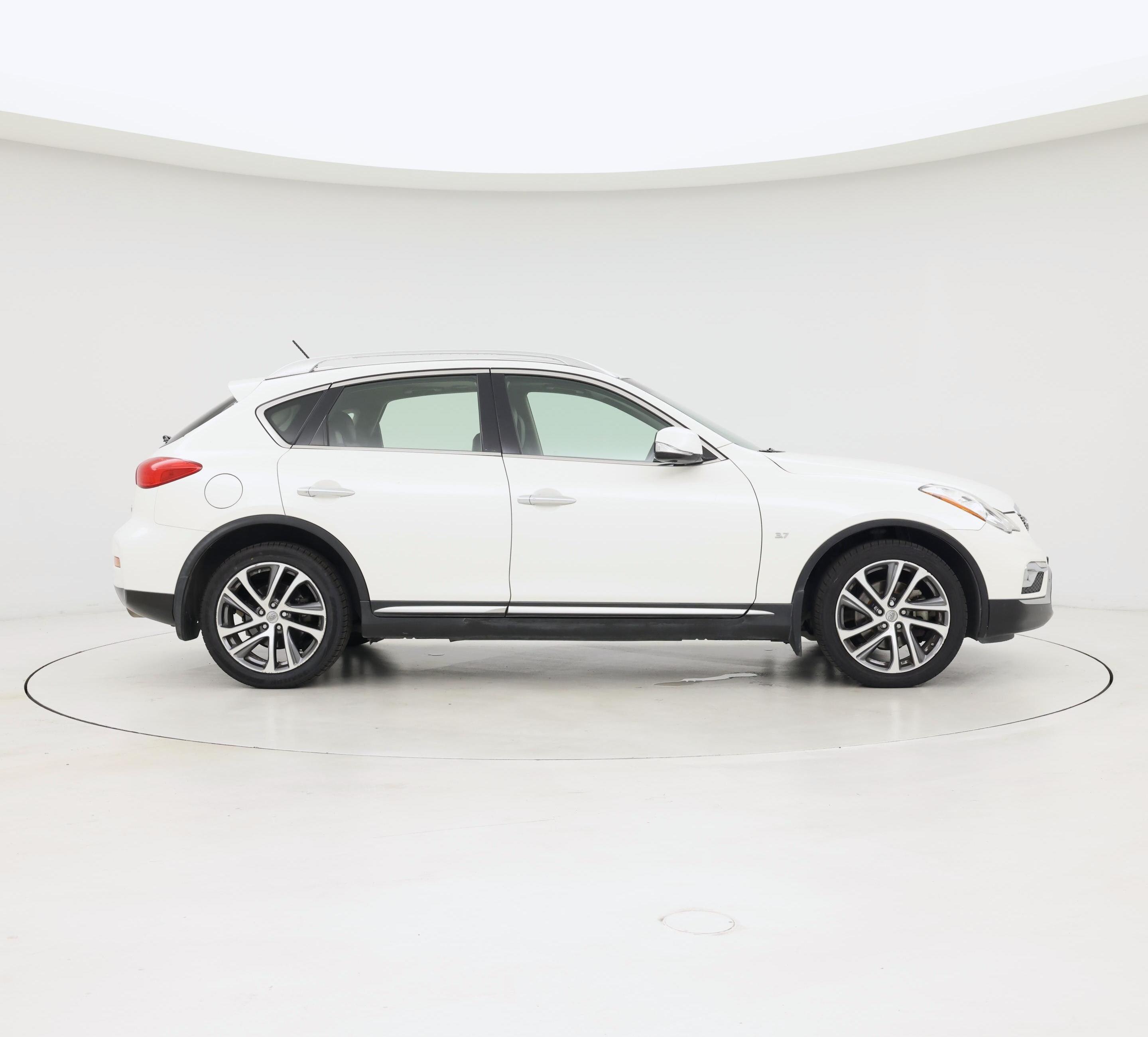 Thumbnail: 2016 INFINITI QX50 - 7
