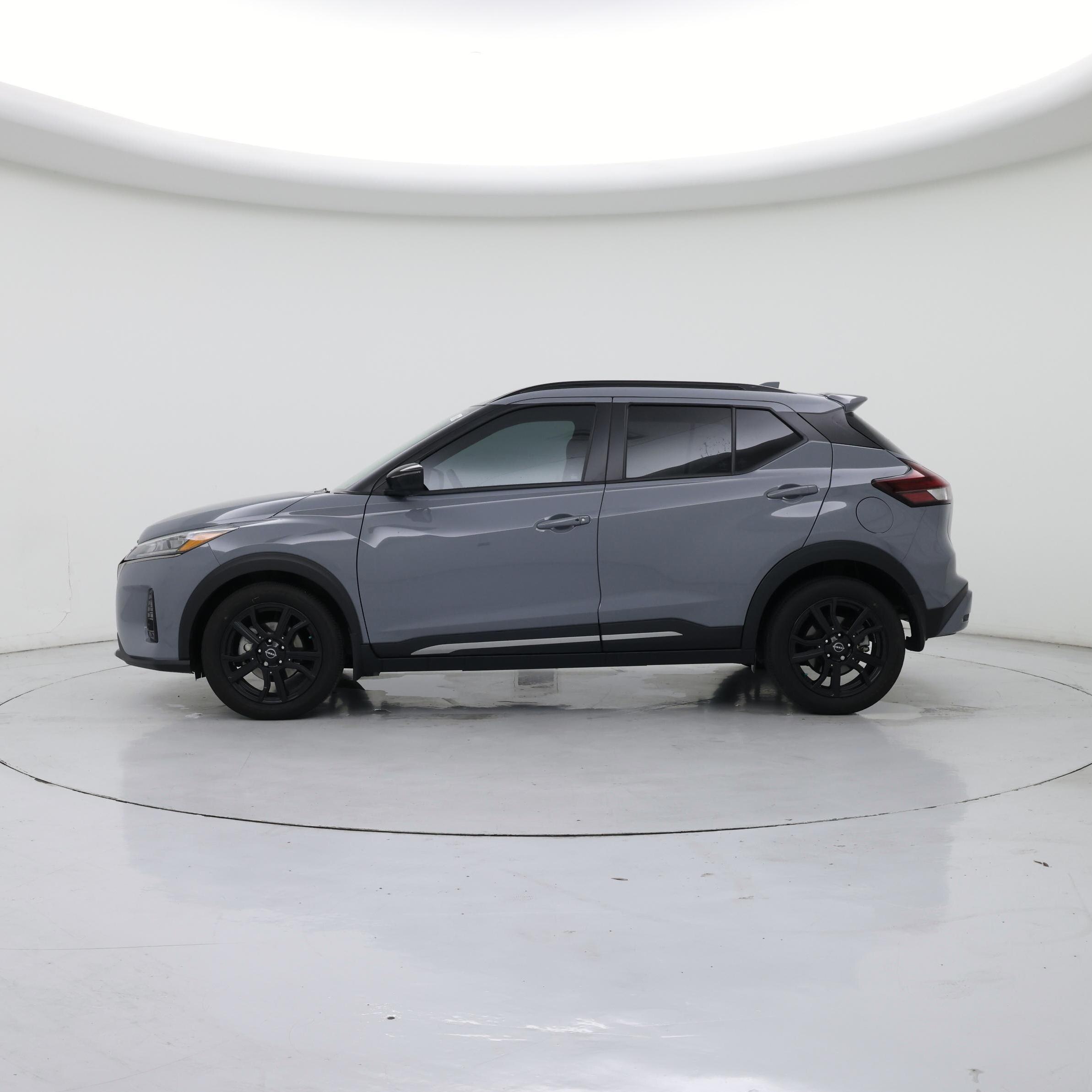 Thumbnail: 2024 Nissan Kicks - 3
