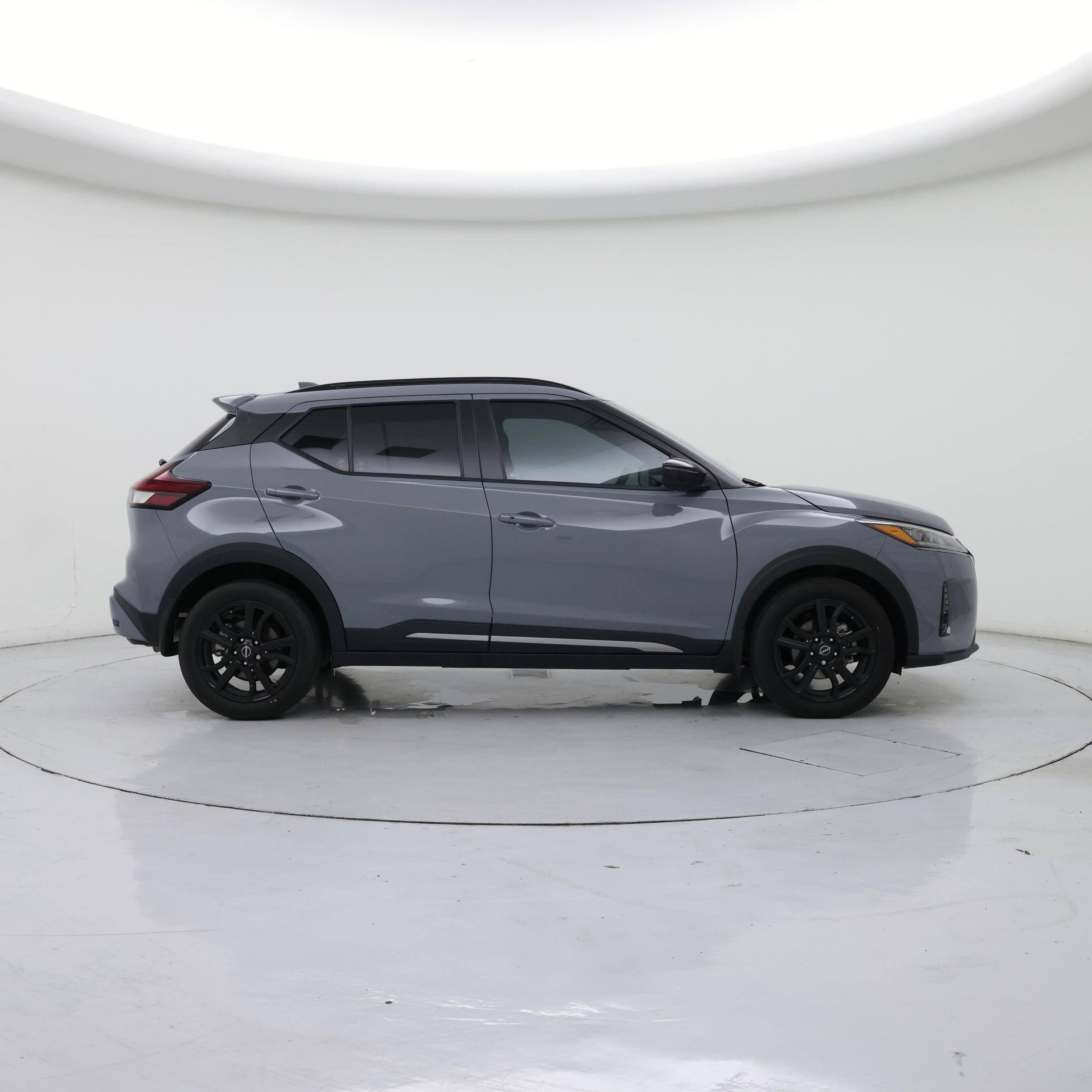 Thumbnail: 2024 Nissan Kicks - 7