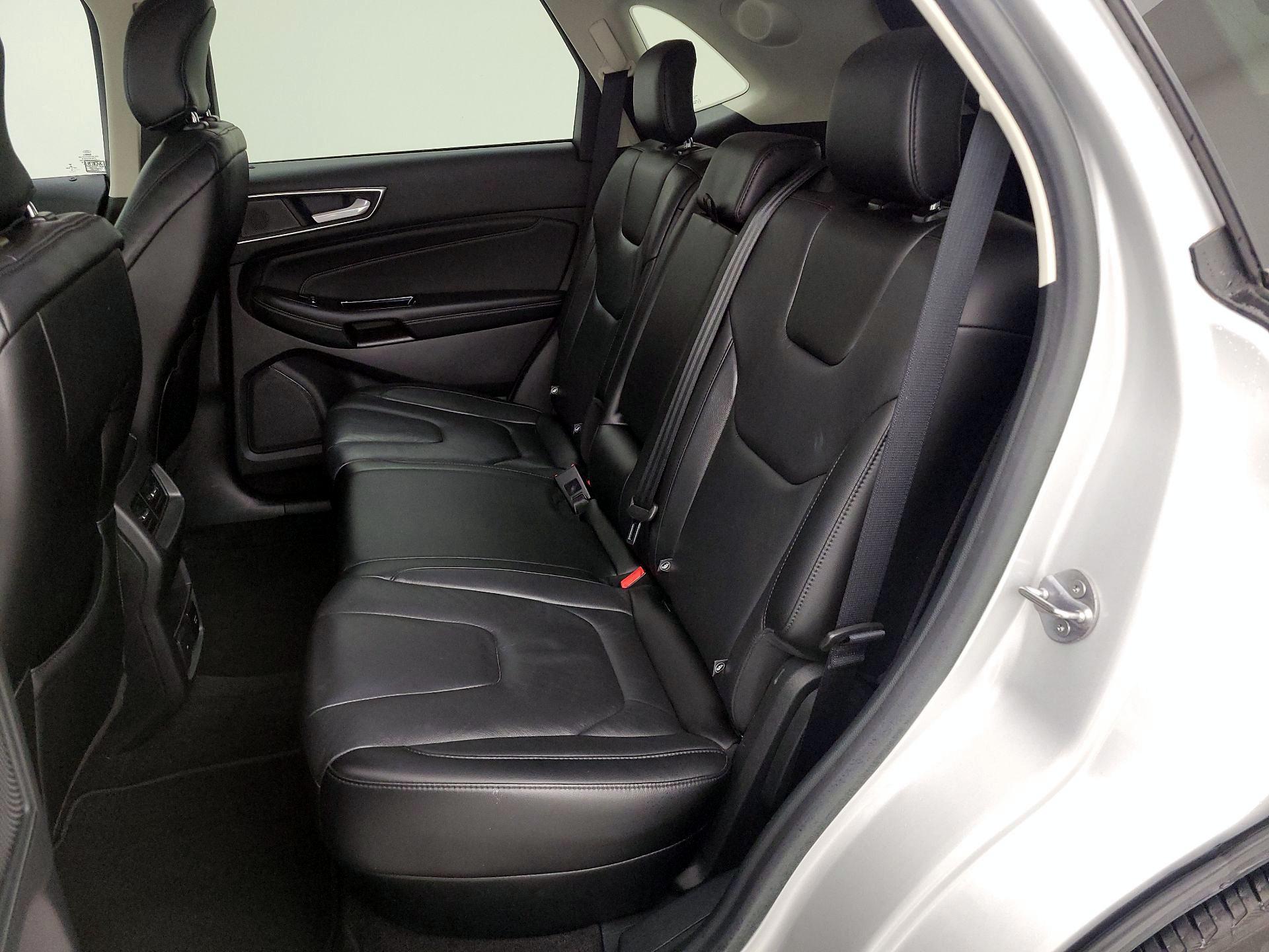 Thumbnail: 2019 Ford Edge - 19