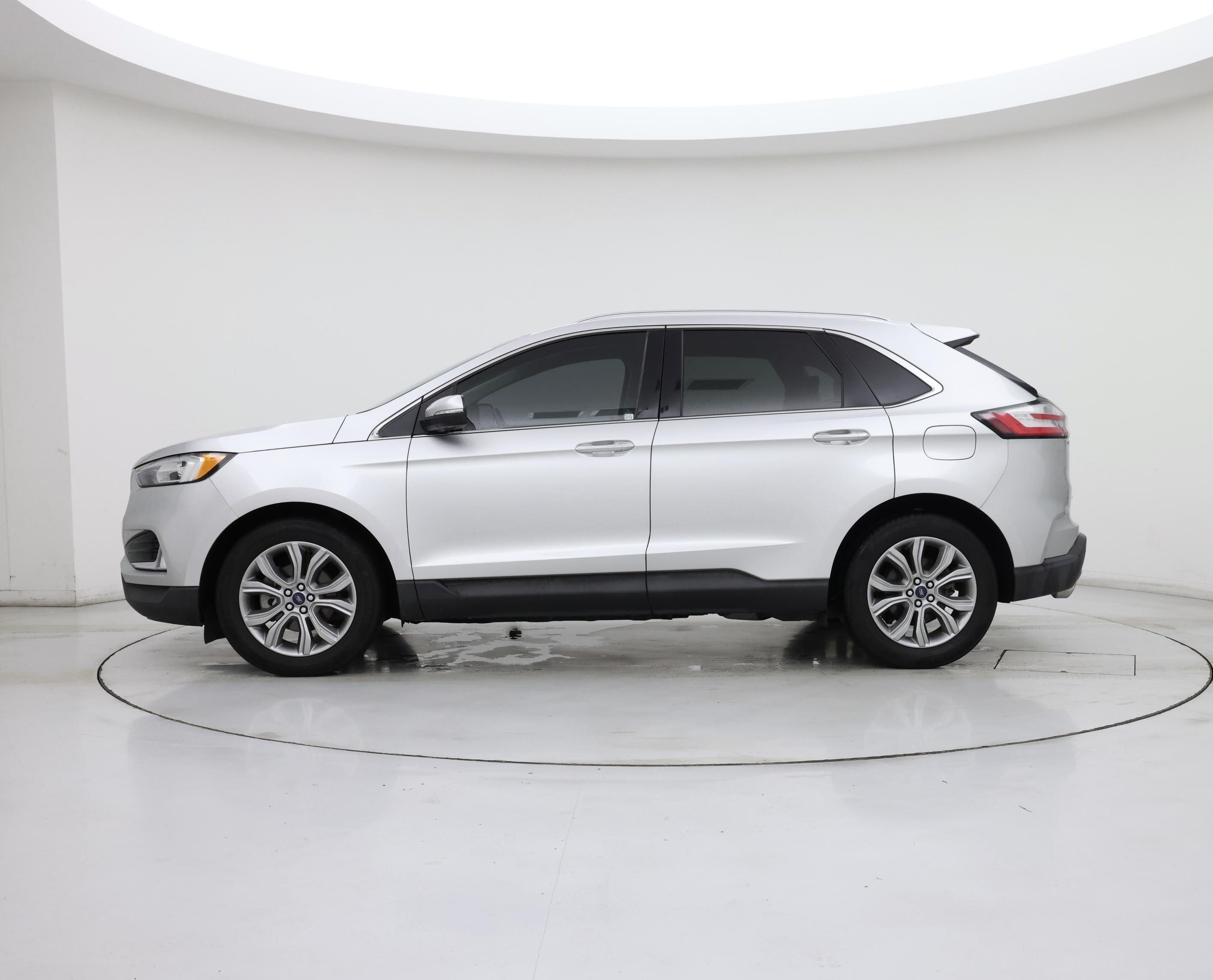 Thumbnail: 2019 Ford Edge - 3