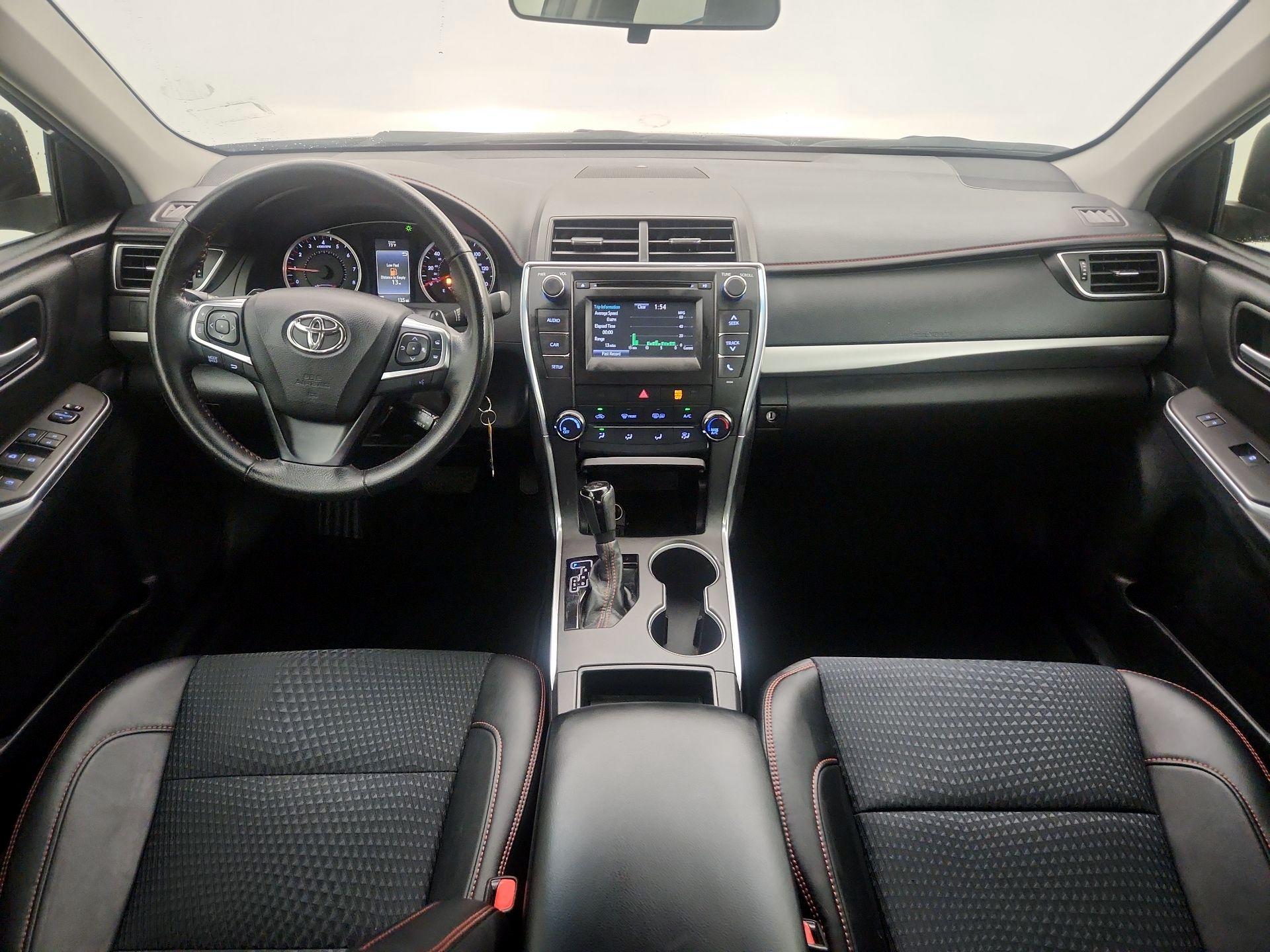Thumbnail: 2015 Toyota Camry - 9
