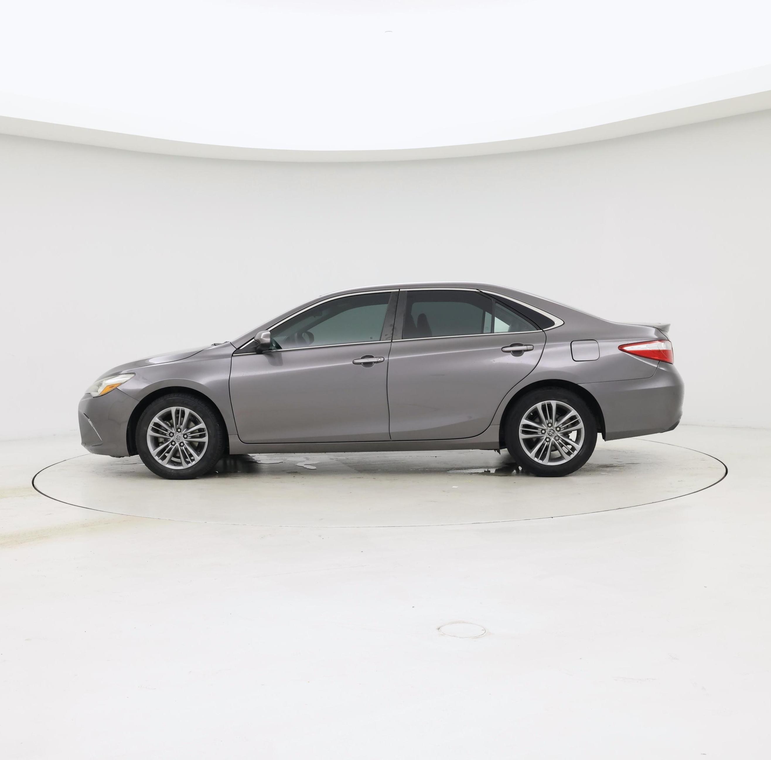 Thumbnail: 2015 Toyota Camry - 3