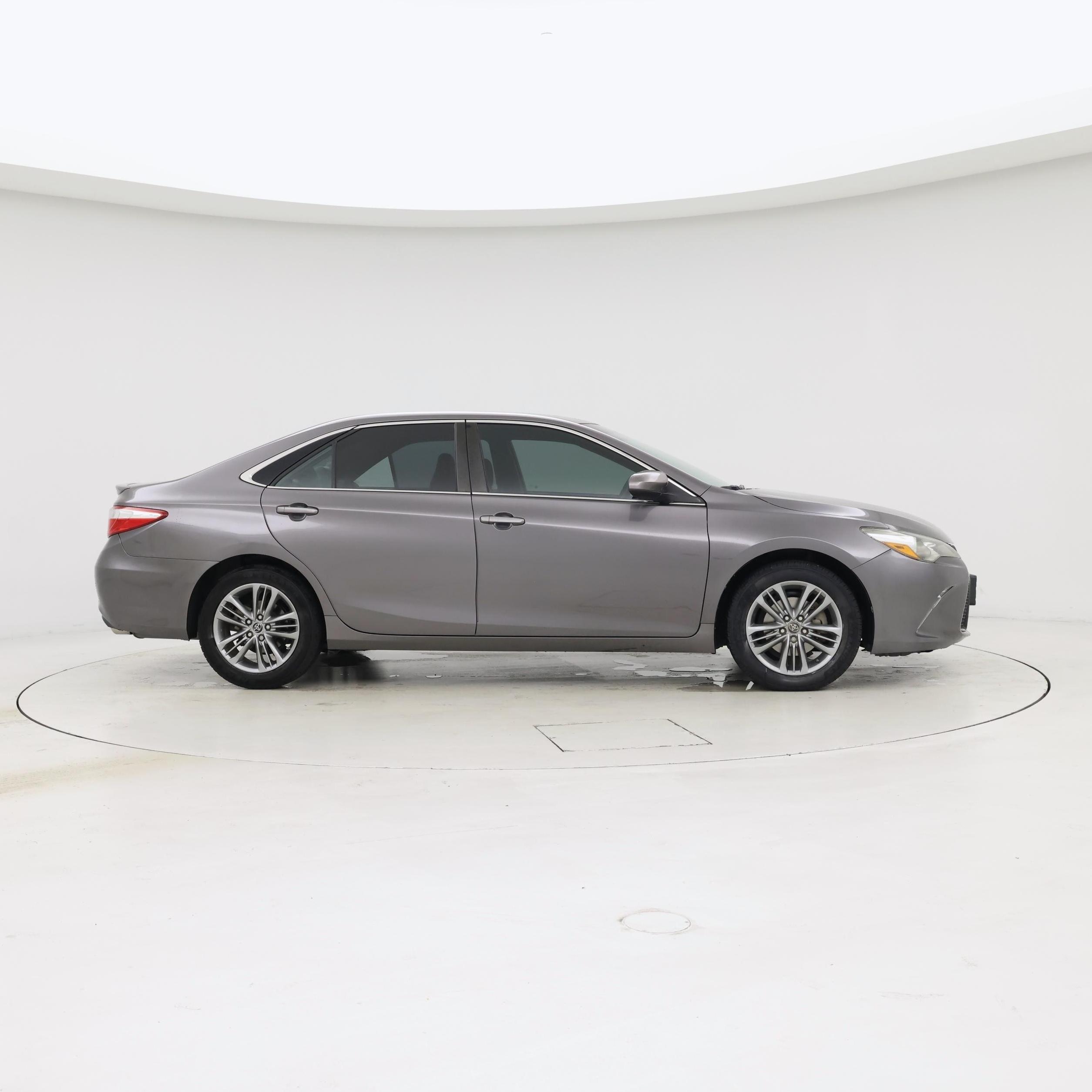 Thumbnail: 2015 Toyota Camry - 7