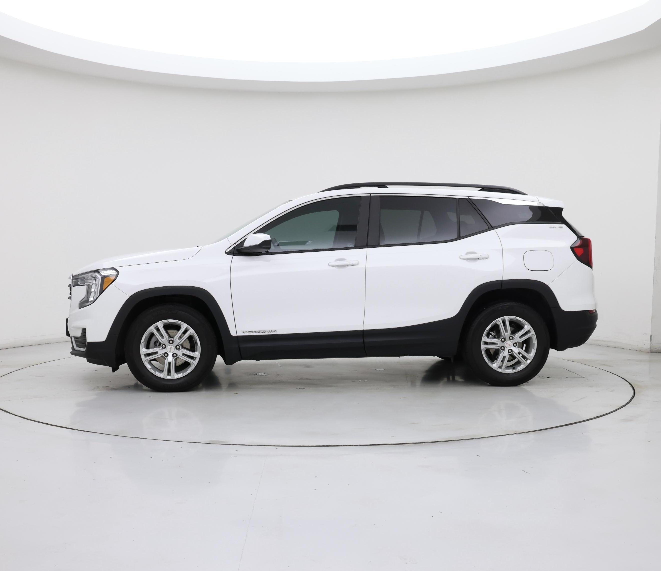 Thumbnail: 2023 GMC Terrain - 3