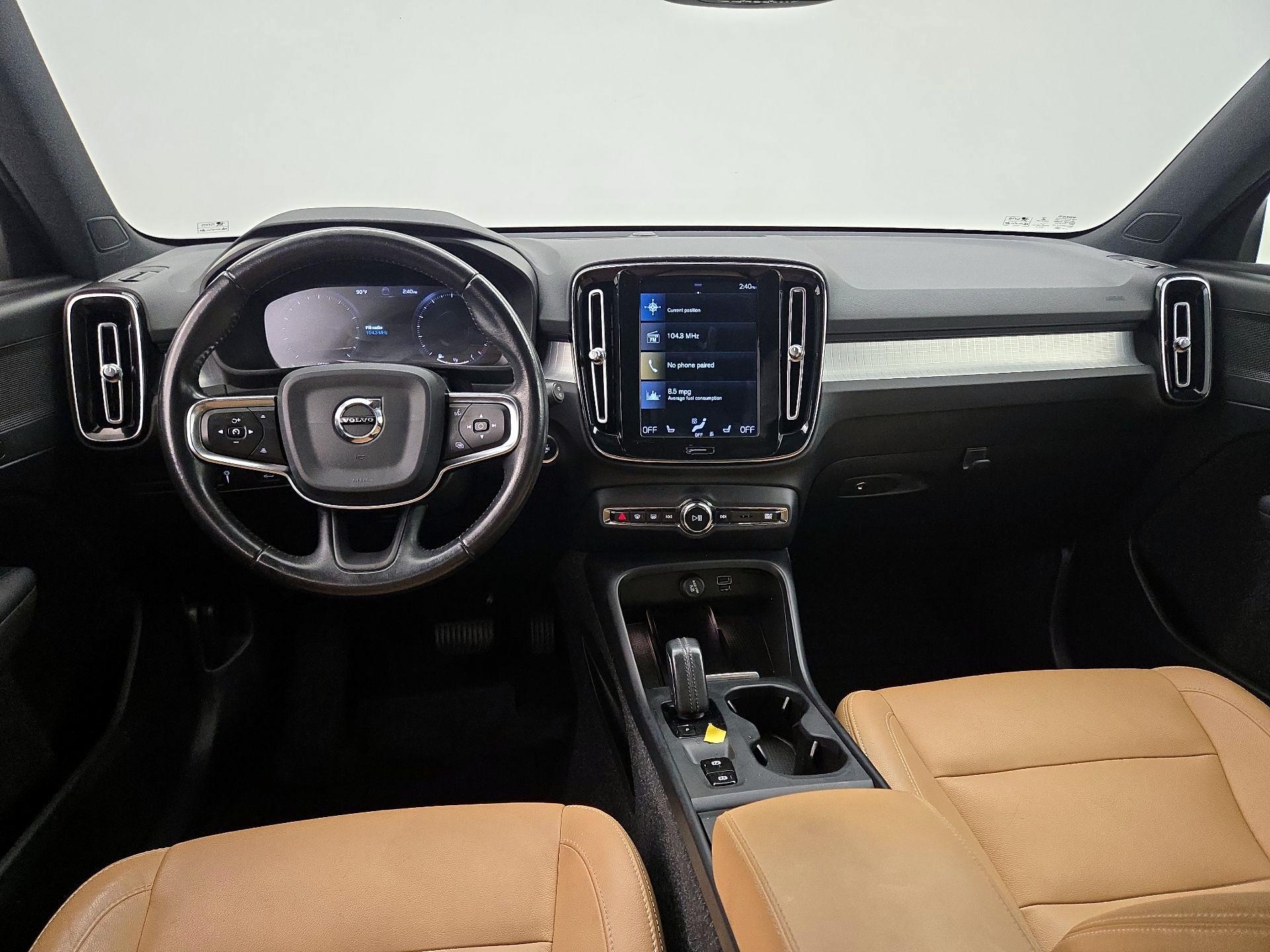 Thumbnail: 2019 Volvo XC40 - 9